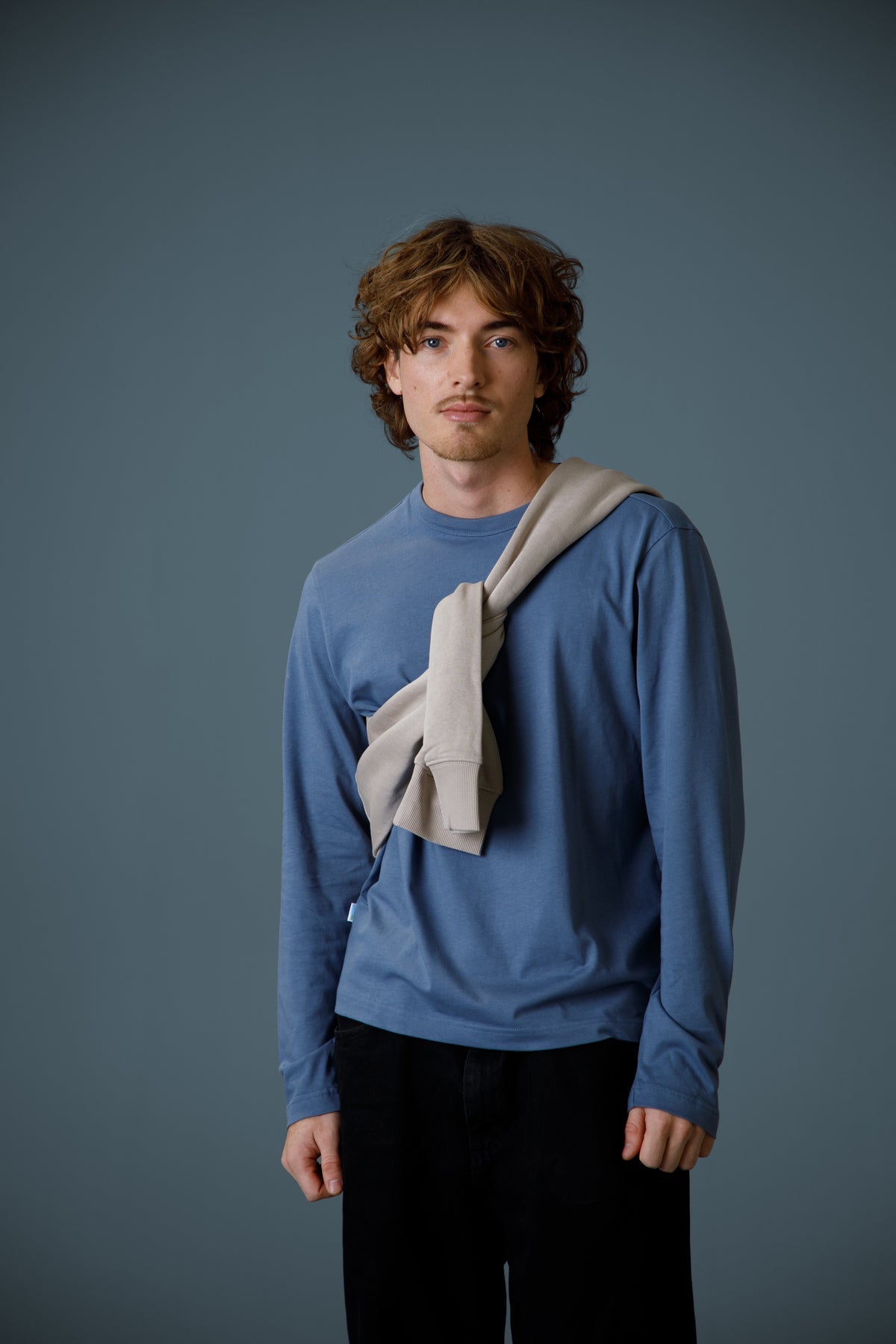 Cottover Relaxed LS Unisex Blaugrau, Produktansicht