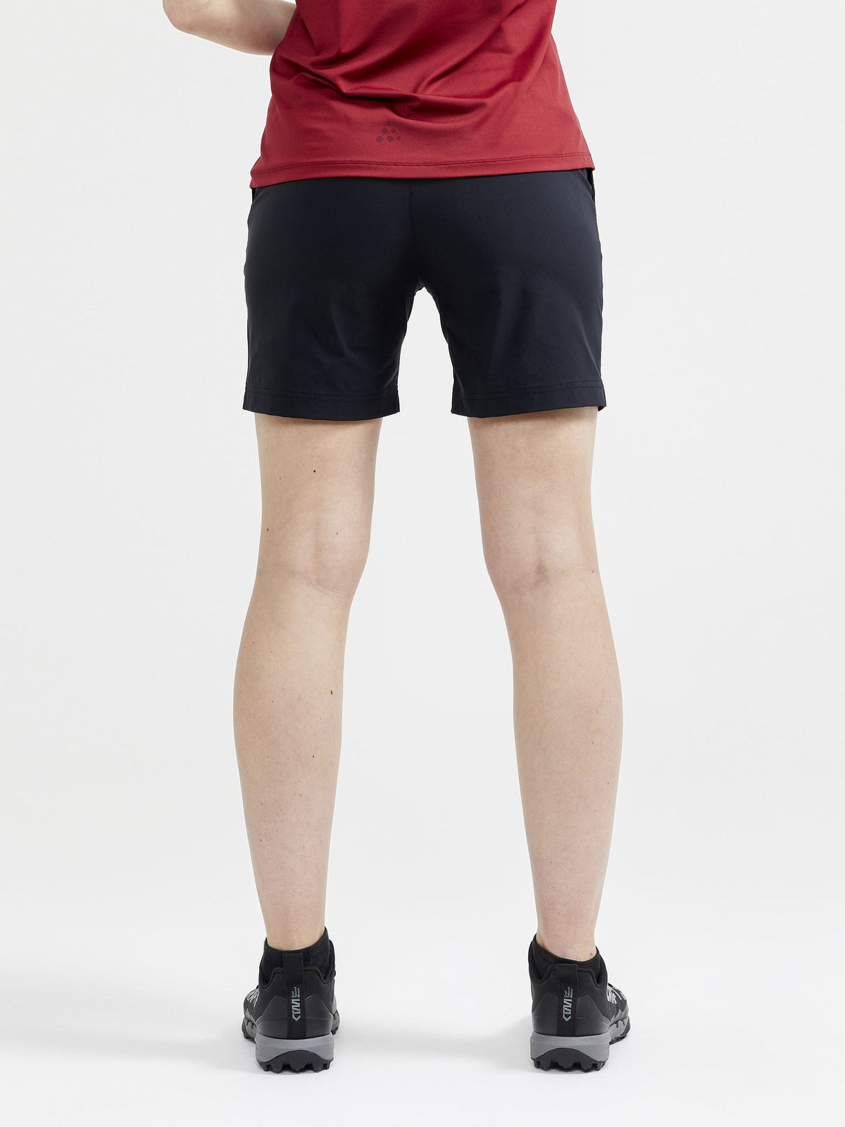 Craft ADV Explore Tech Shorts Damen in Schwarz, Detailansicht