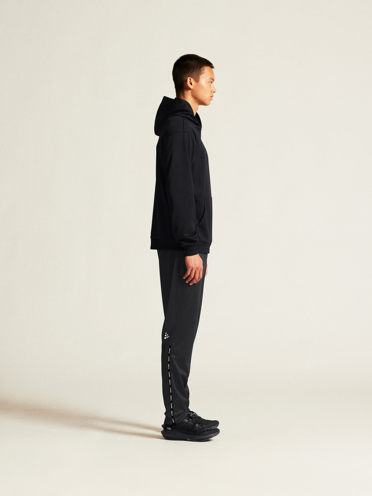 Craft Community 2.0 Function Hoodie Herren in Schwarz, Detailansicht