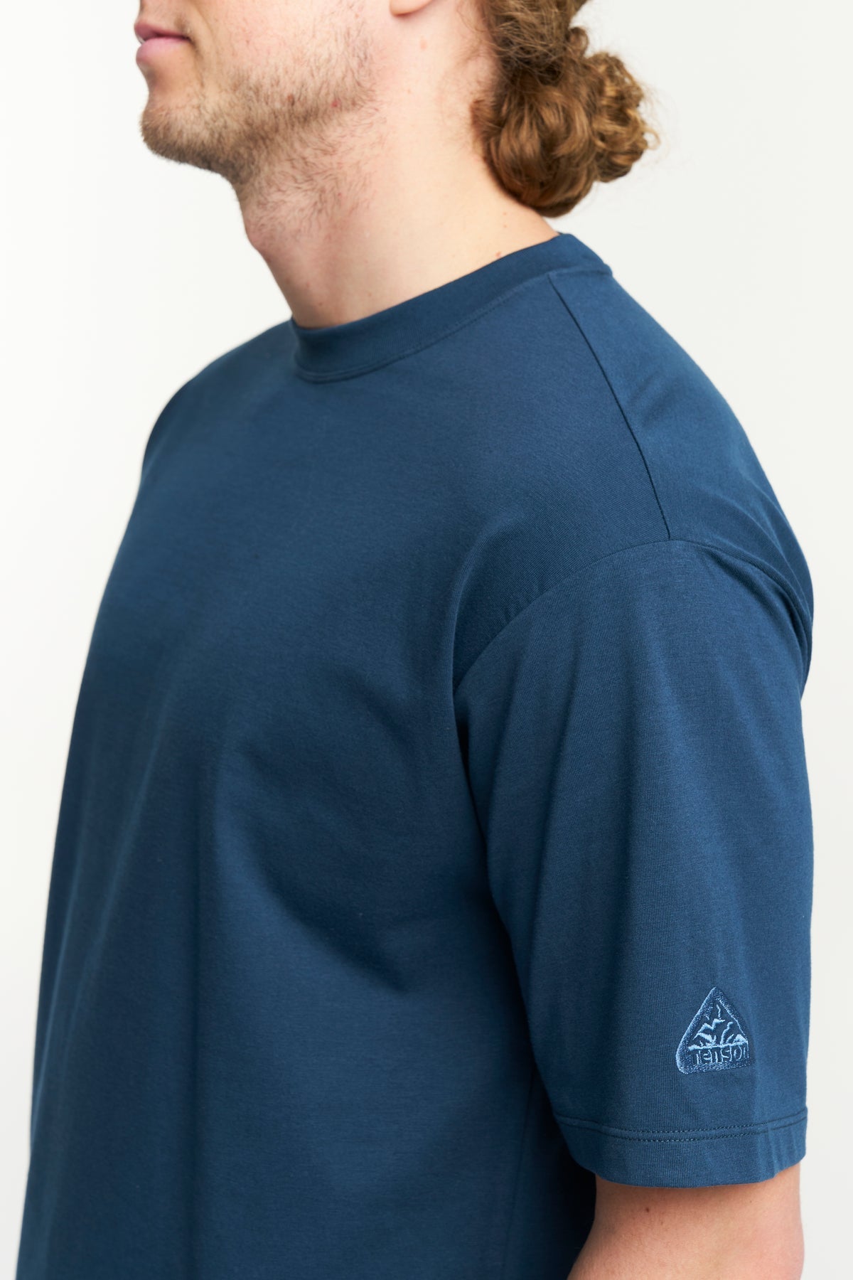 Tenson Camper Tee Men Dunkelblau, Seitenansicht links