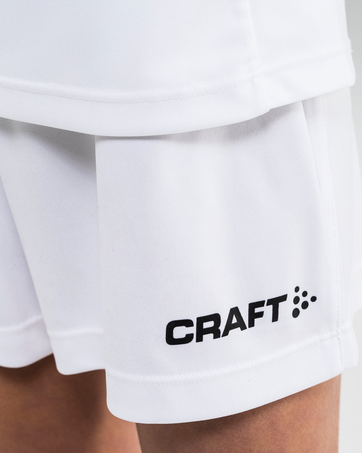 Craft Squad Go Short Solid Junior in Weiss, Detailansicht
