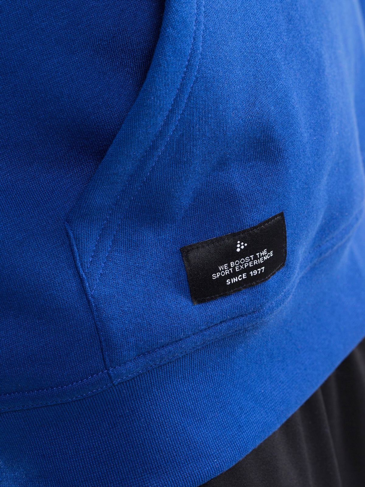 Craft Community Hoodie Herren in Kobaltblau, Detailansicht