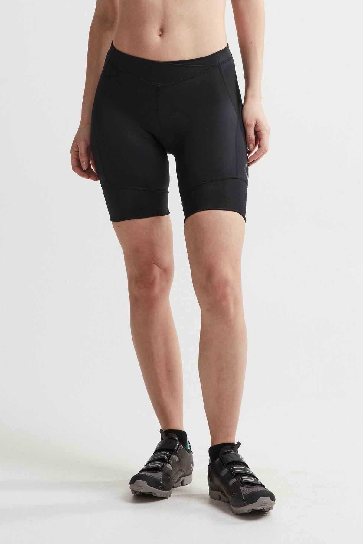 Craft CORE Essence Shorts Damen in Schwarz, Detailansicht