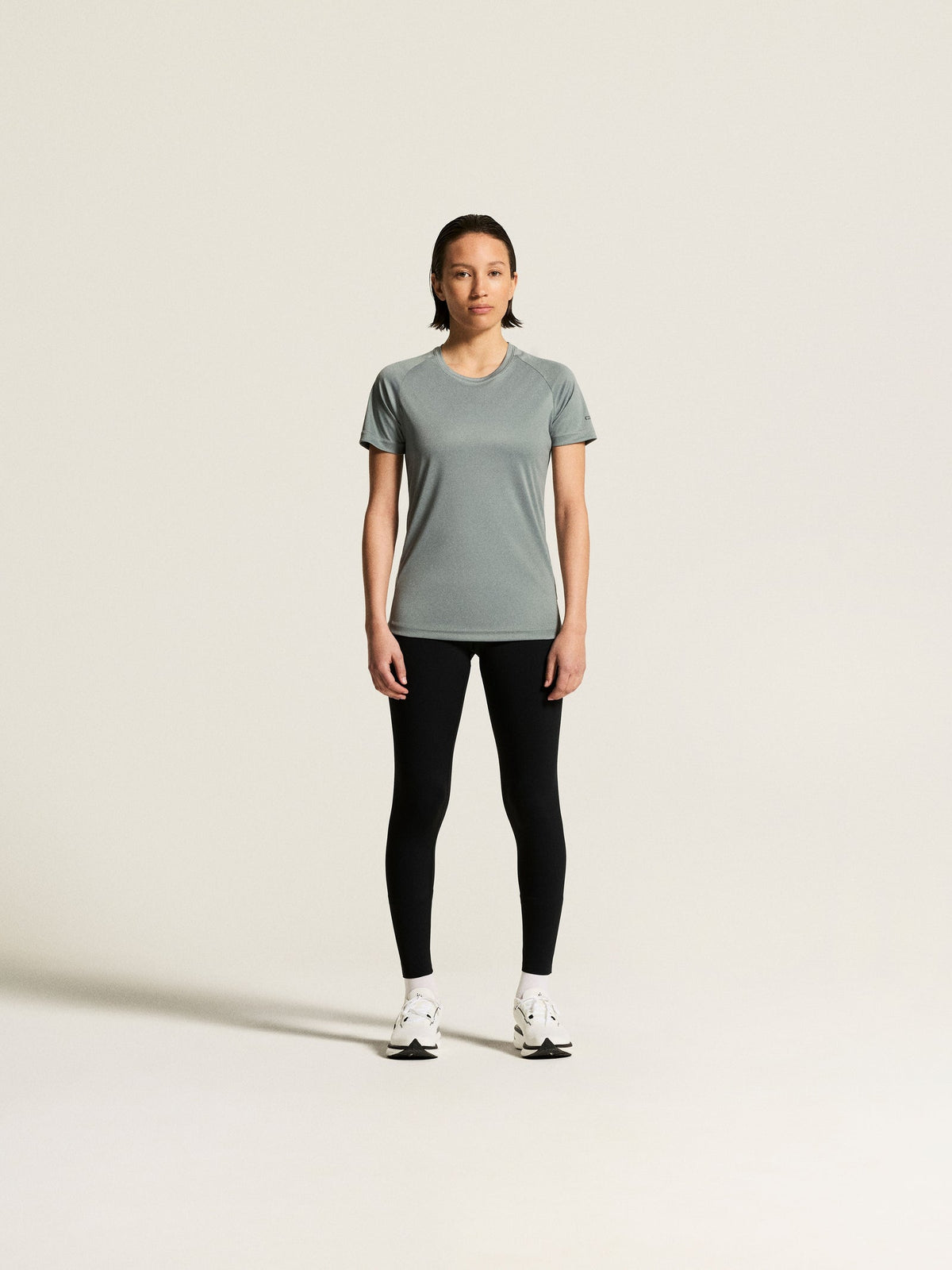 Craft CORE Unify Training Tee Damen in Grau, Detailansicht