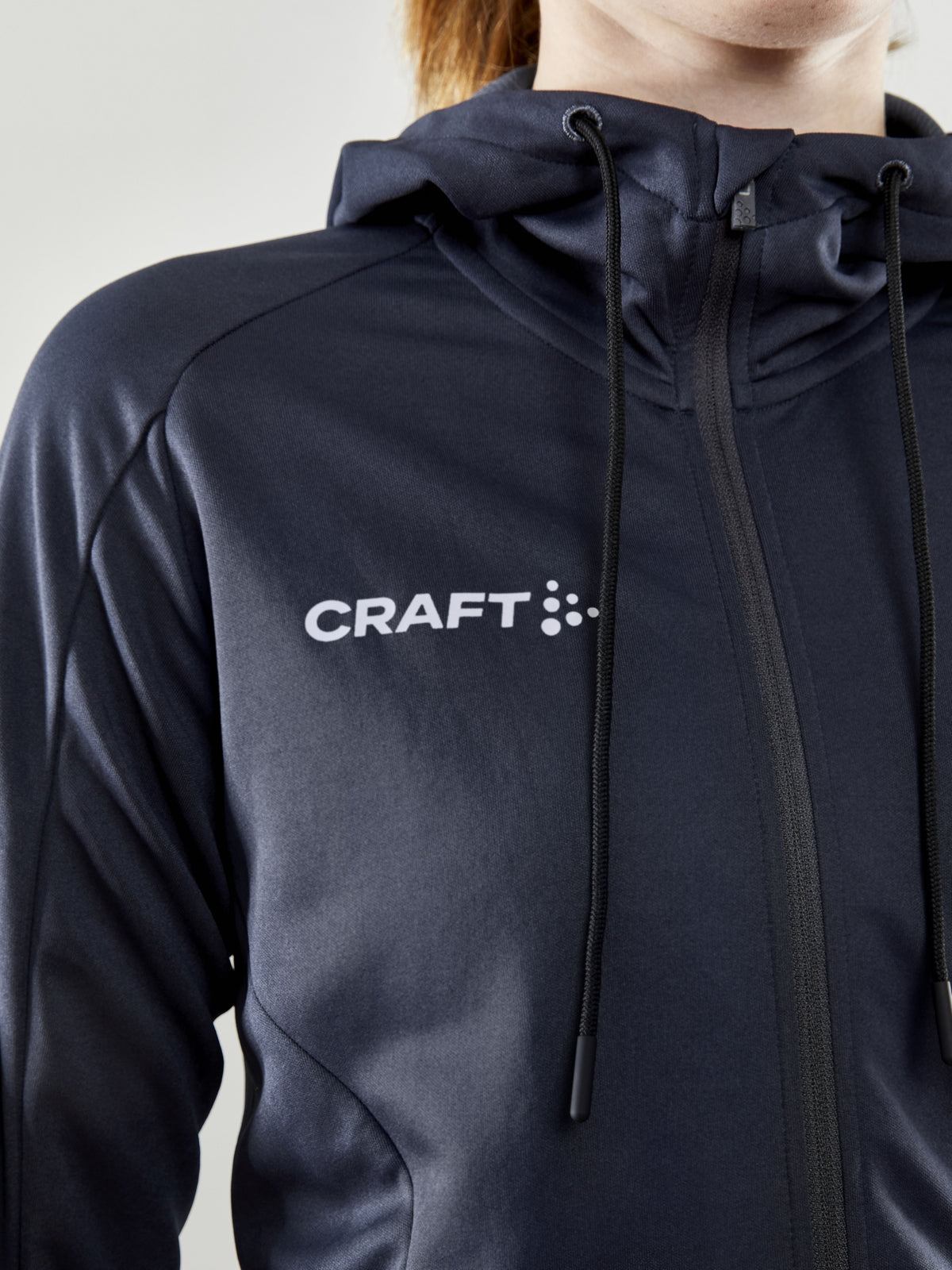 Craft Evolve Hood Jacket Damen in Dunkelgrau, Detailansicht