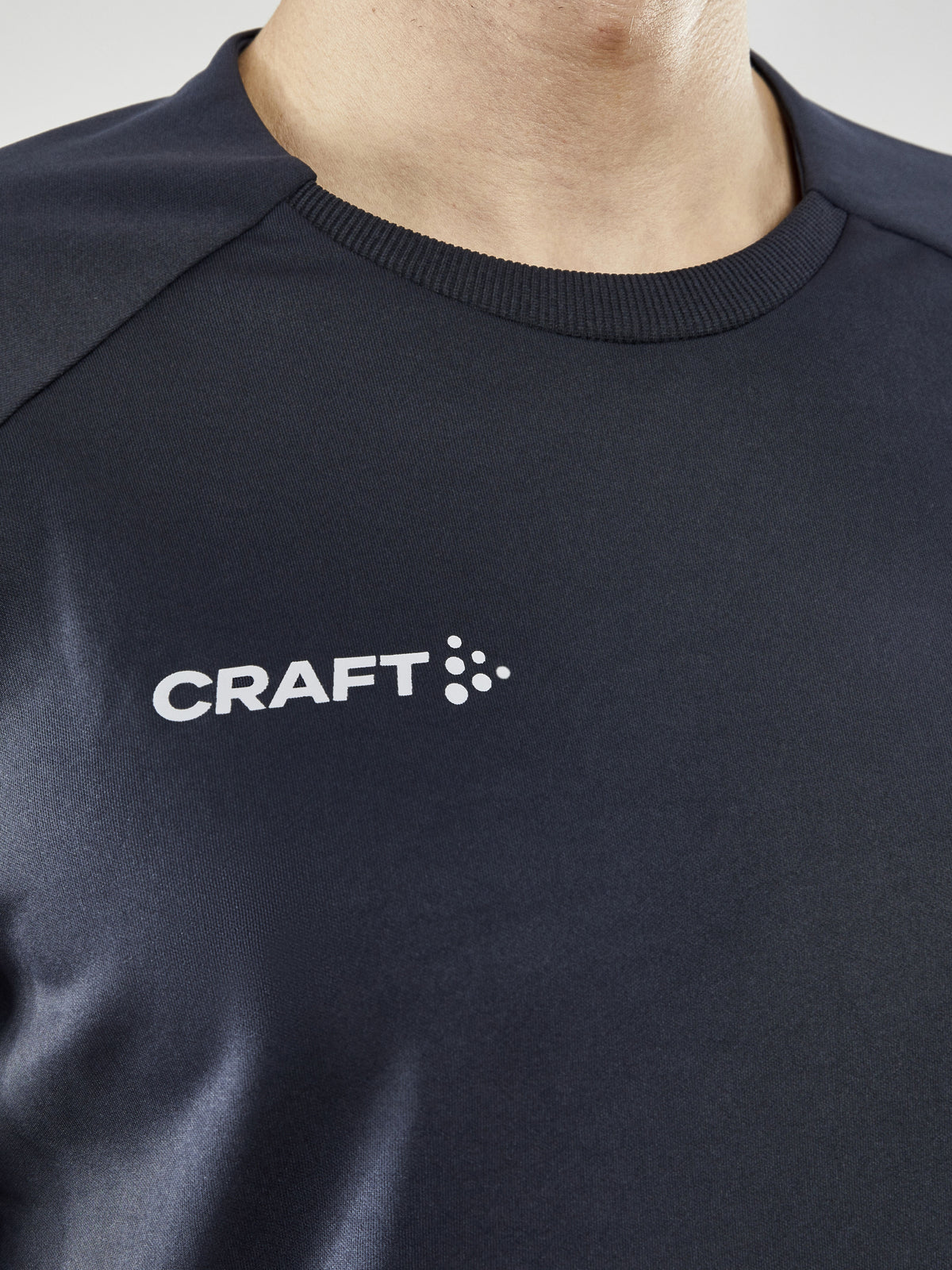 Craft Evolve Crew Neck Herren in Dunkelgrau, Detailansicht