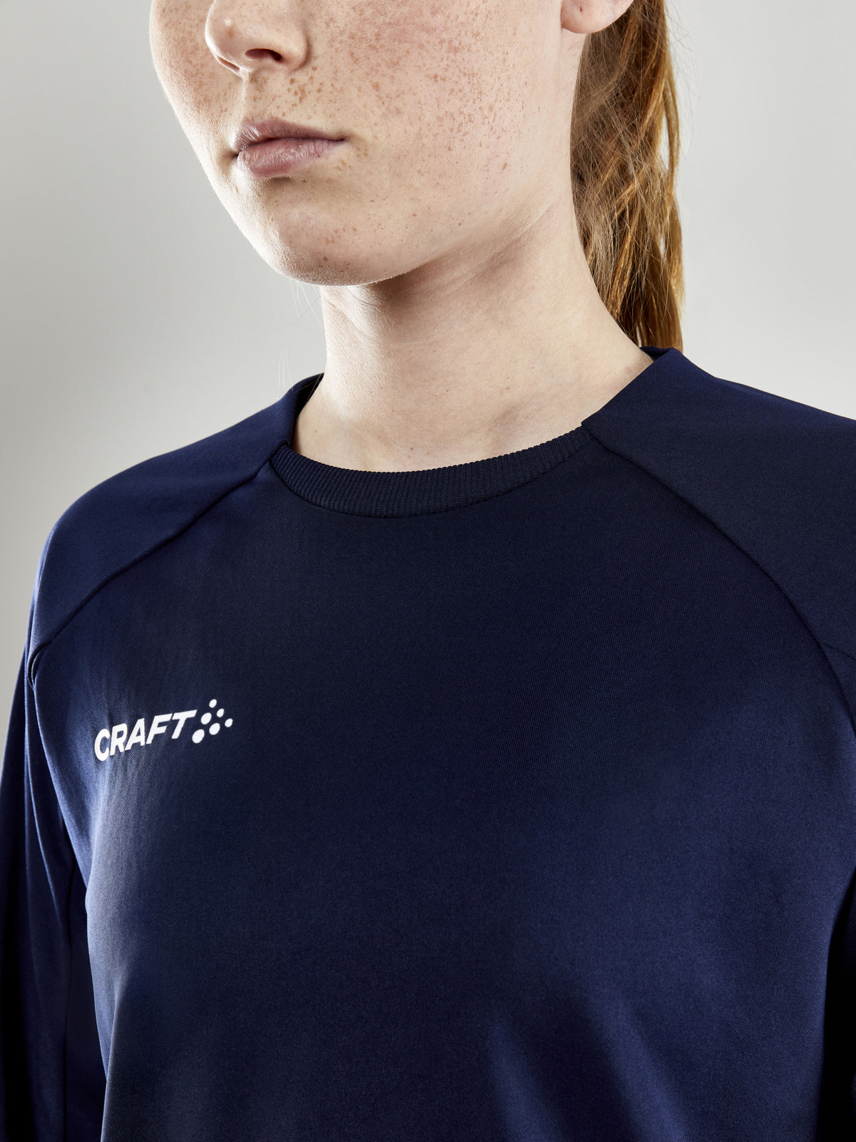 Craft Evolve Crew Neck Damen in Navy, Detailansicht