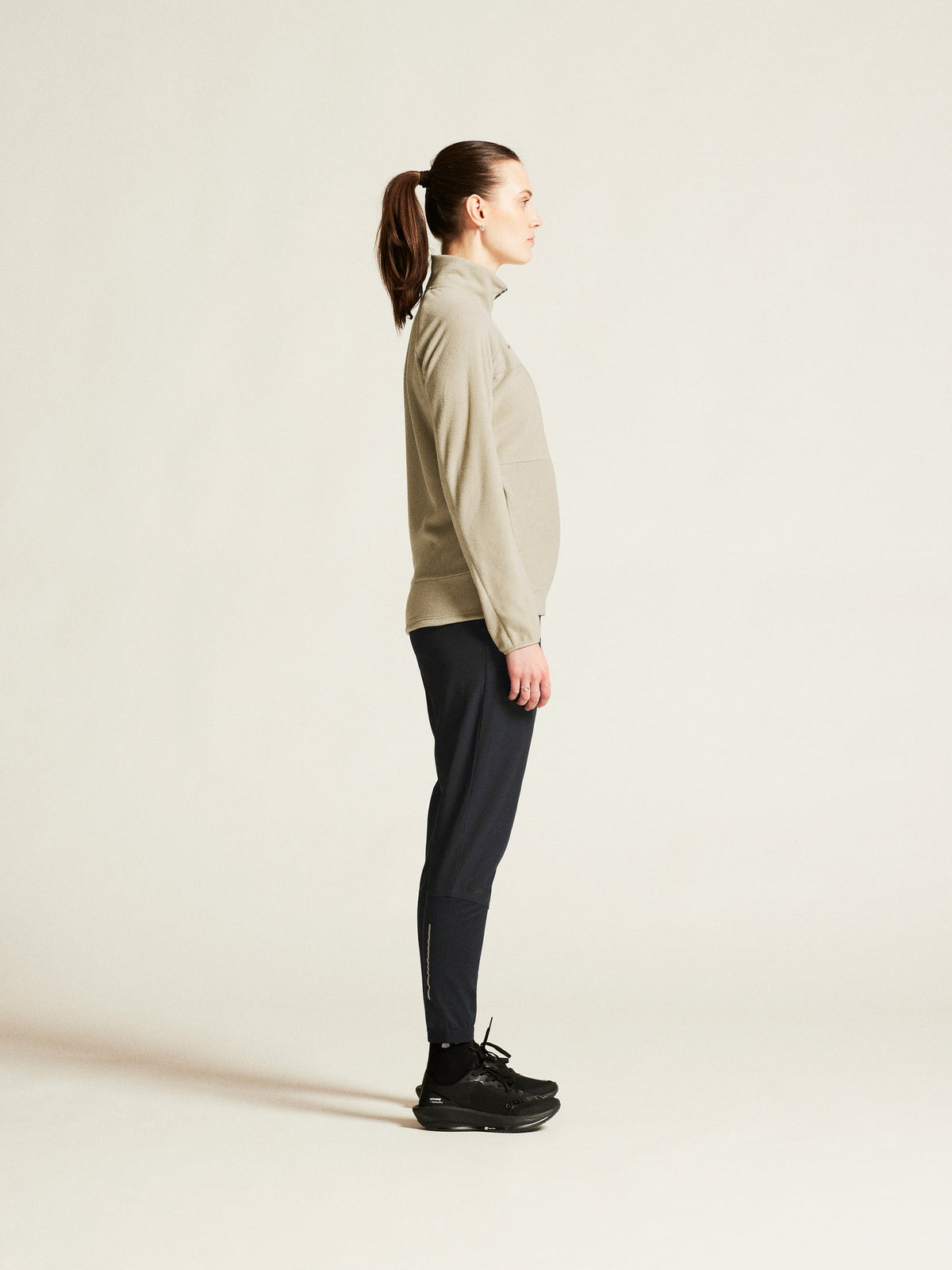 Craft ADV Explore Fleece Midlayer Damen in Beige, Detailansicht