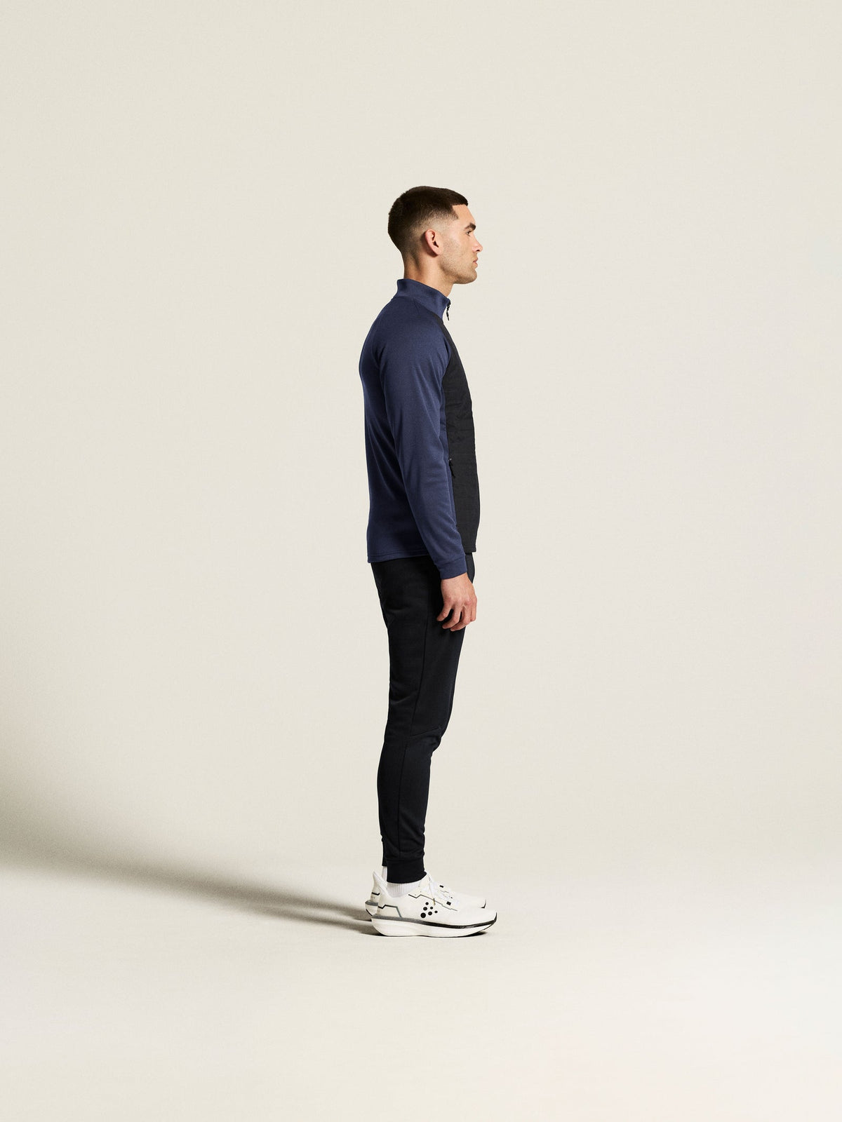 Craft ADV Unify Hybrid Jacket Herren in Navy/Schwarz, Detailansicht