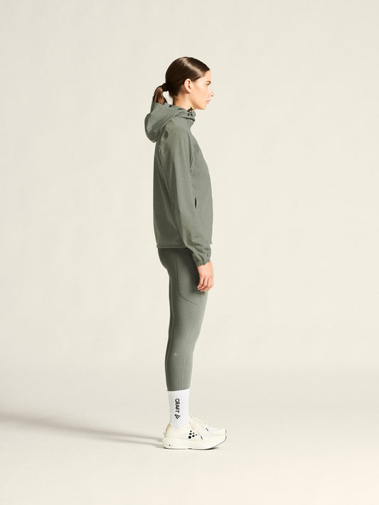 Craft ADV Essence Hydro Jacket Damen in Salbeigrün, Detailansicht