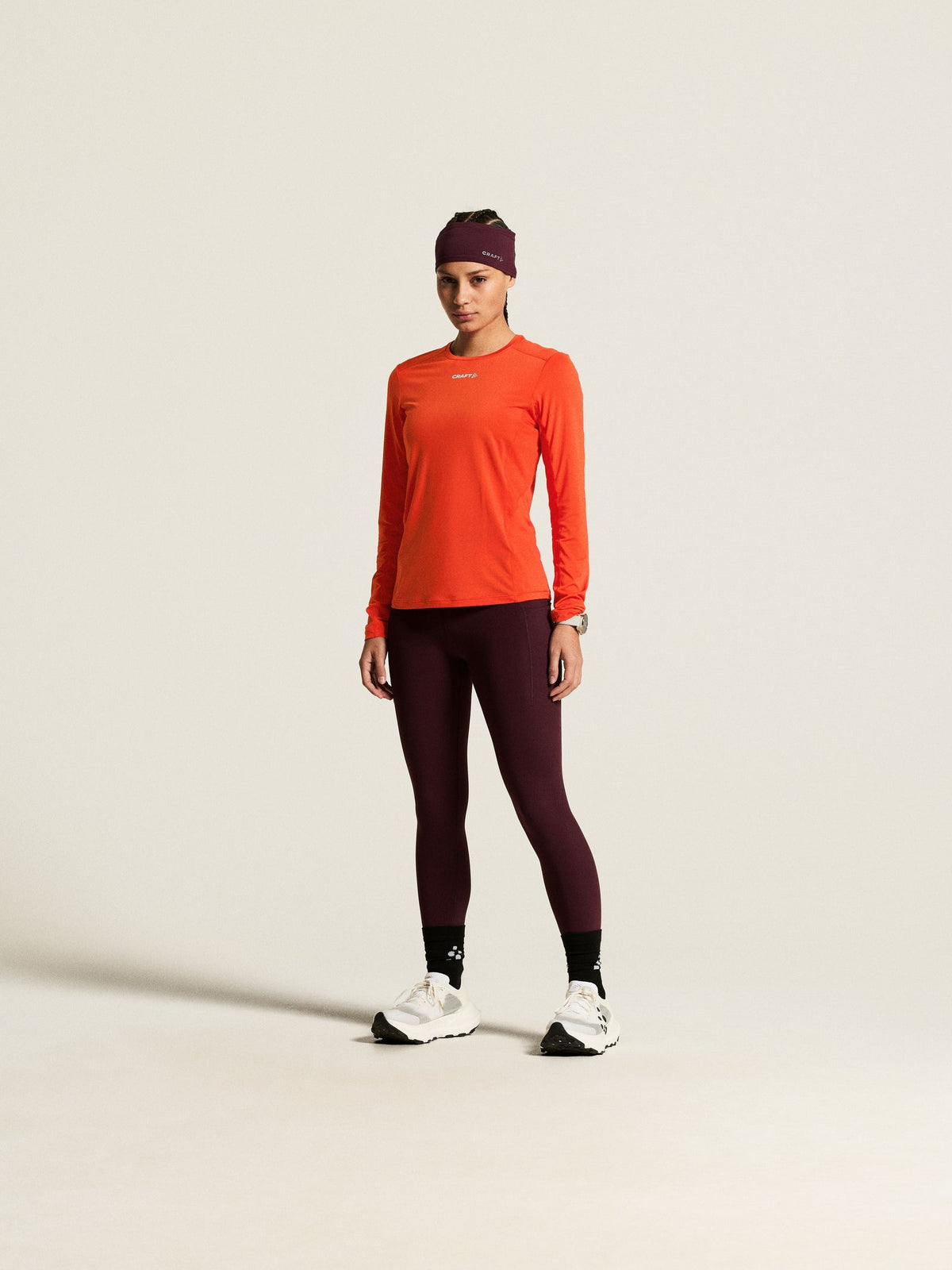 Craft ADV Essence LS Tee 2 Damen in Rot, Detailansicht