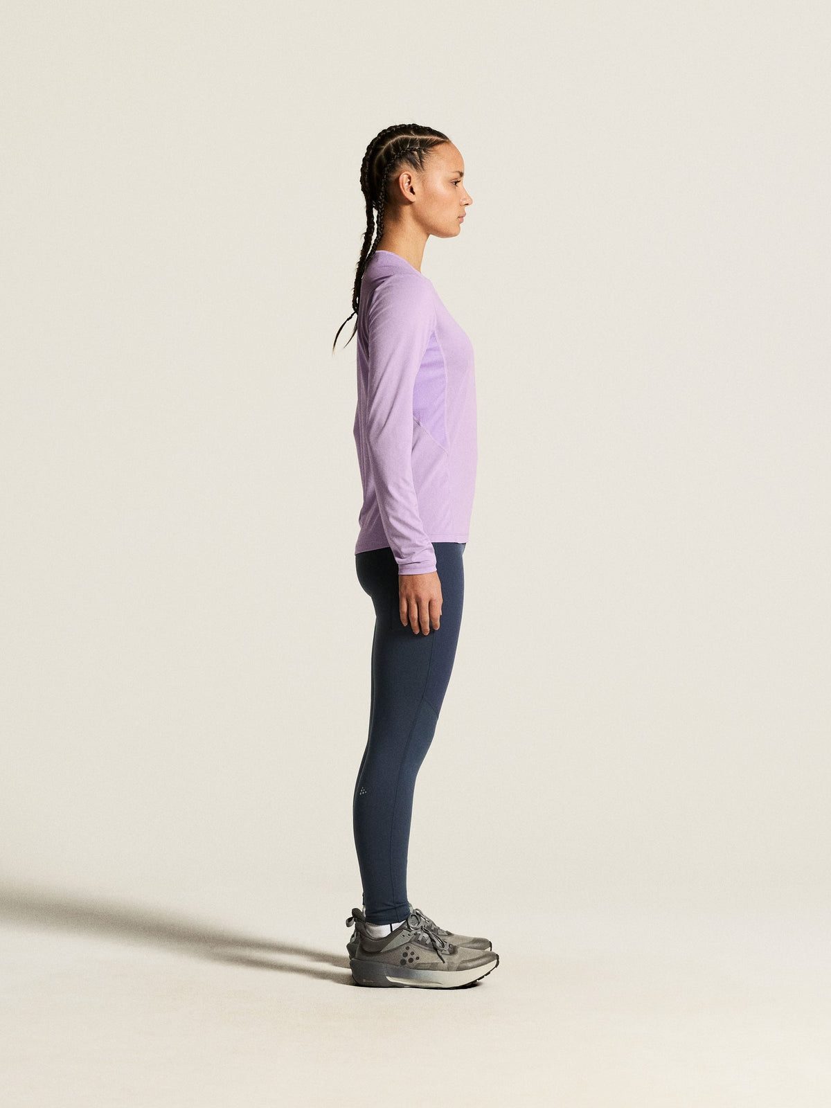 Craft ADV Essence LS Tee 2 Damen in Flieder, Detailansicht