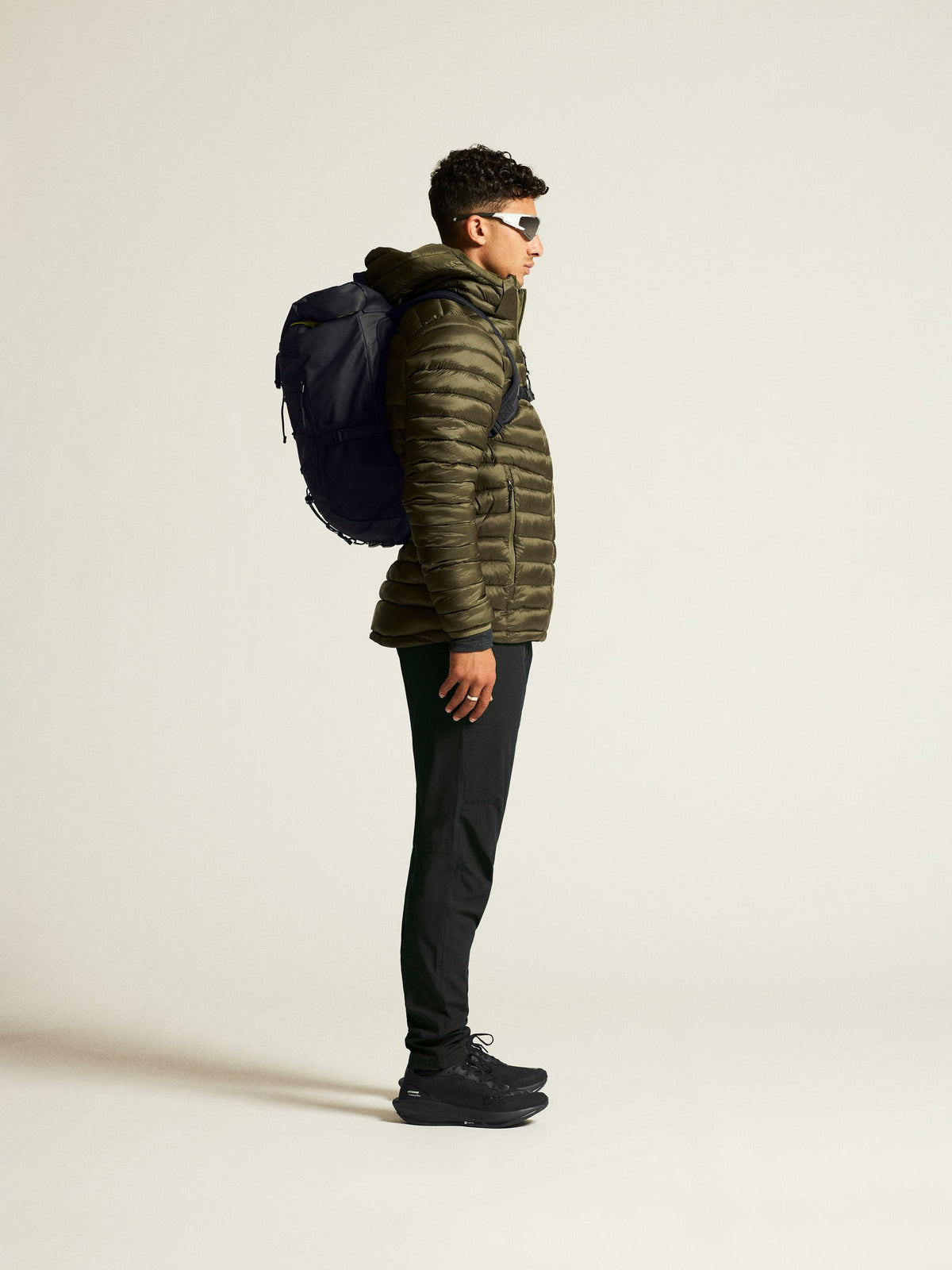 Craft CORE Explore LT. Insulation Jkt Herren in Oliv, Detailansicht