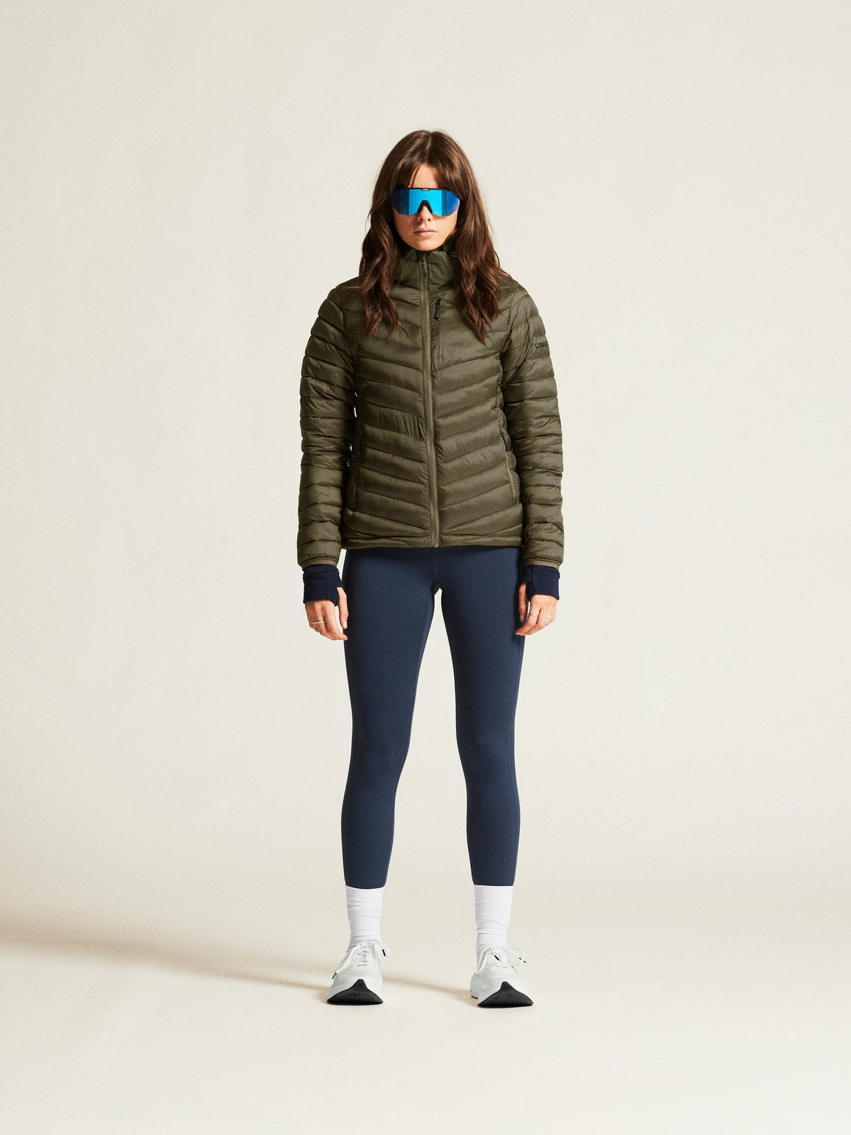 Craft CORE Explore LT. Insulation Jkt Damen in Oliv, Detailansicht