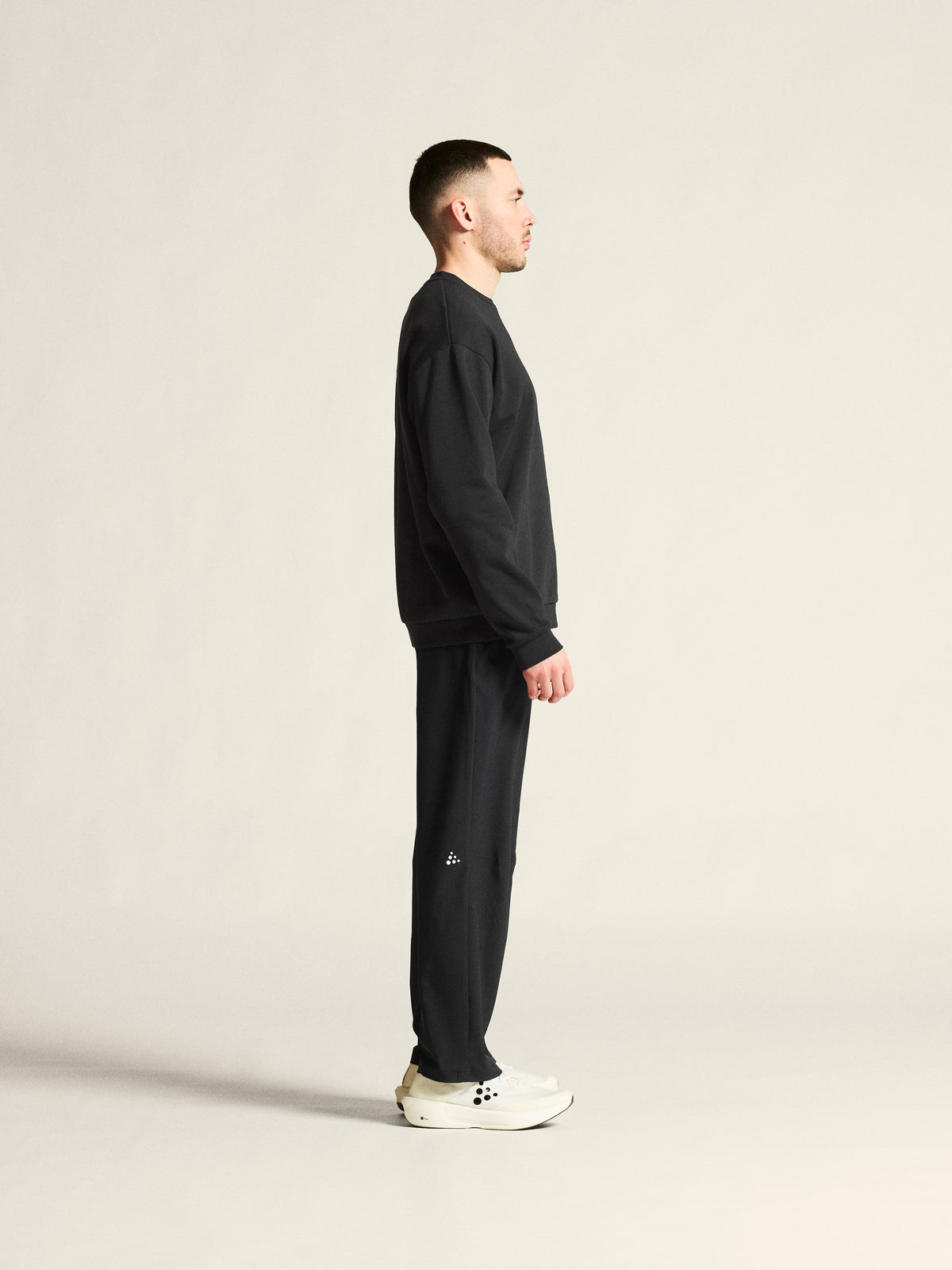 Craft Community 2.0 R Neck Herren in Schwarz, Detailansicht