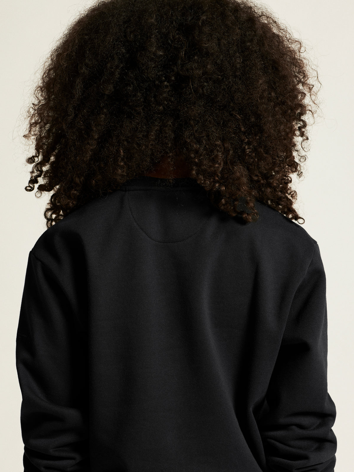 Craft Community 2.0 R Neck Damen in Schwarz, Detailansicht