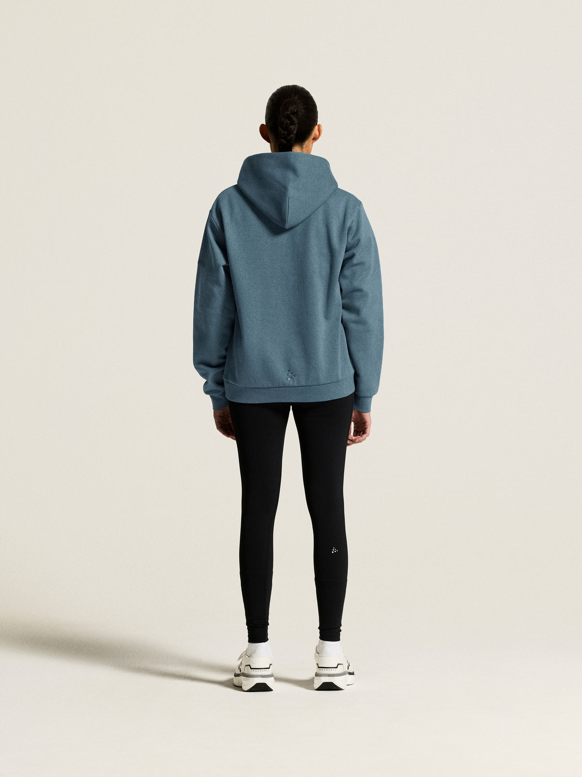 Craft Community 2.0 Hoodie Damen in Taubenblau, Detailansicht