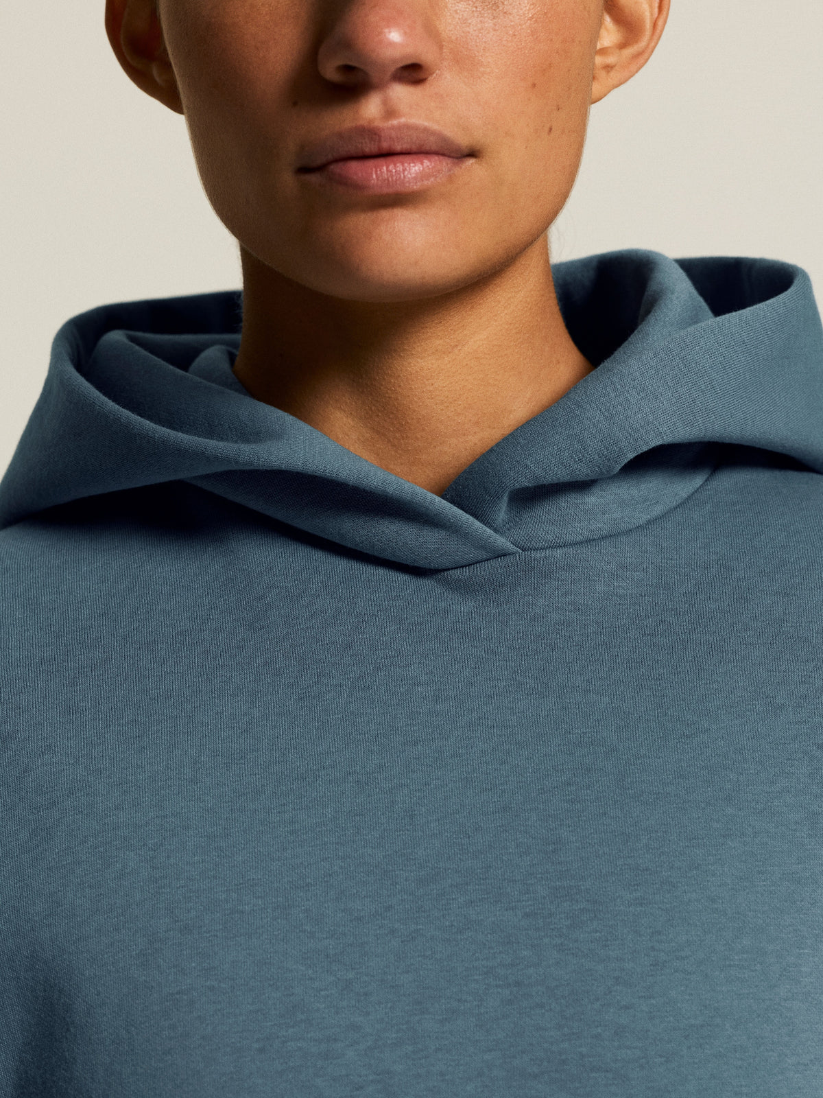 Craft Community 2.0 Hoodie Damen in Taubenblau, Detailansicht
