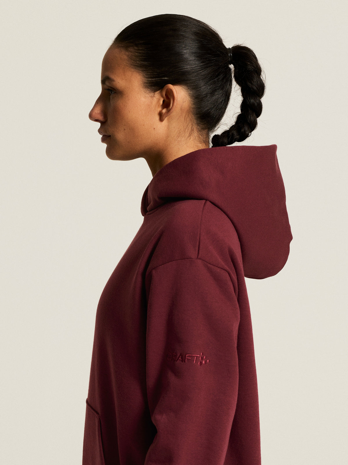 Craft Community 2.0 Hoodie Damen in Bordeaux, Detailansicht