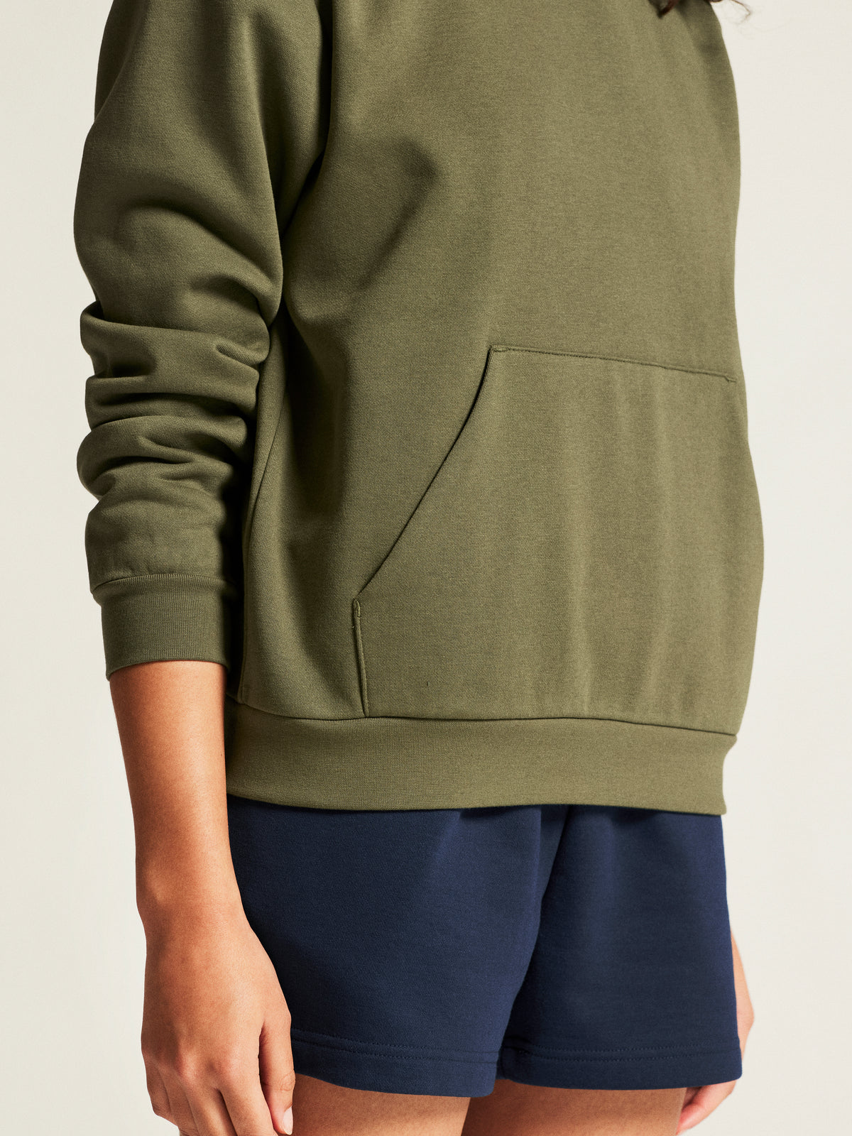 Craft Community 2.0 Hoodie Damen in Oliv, Detailansicht