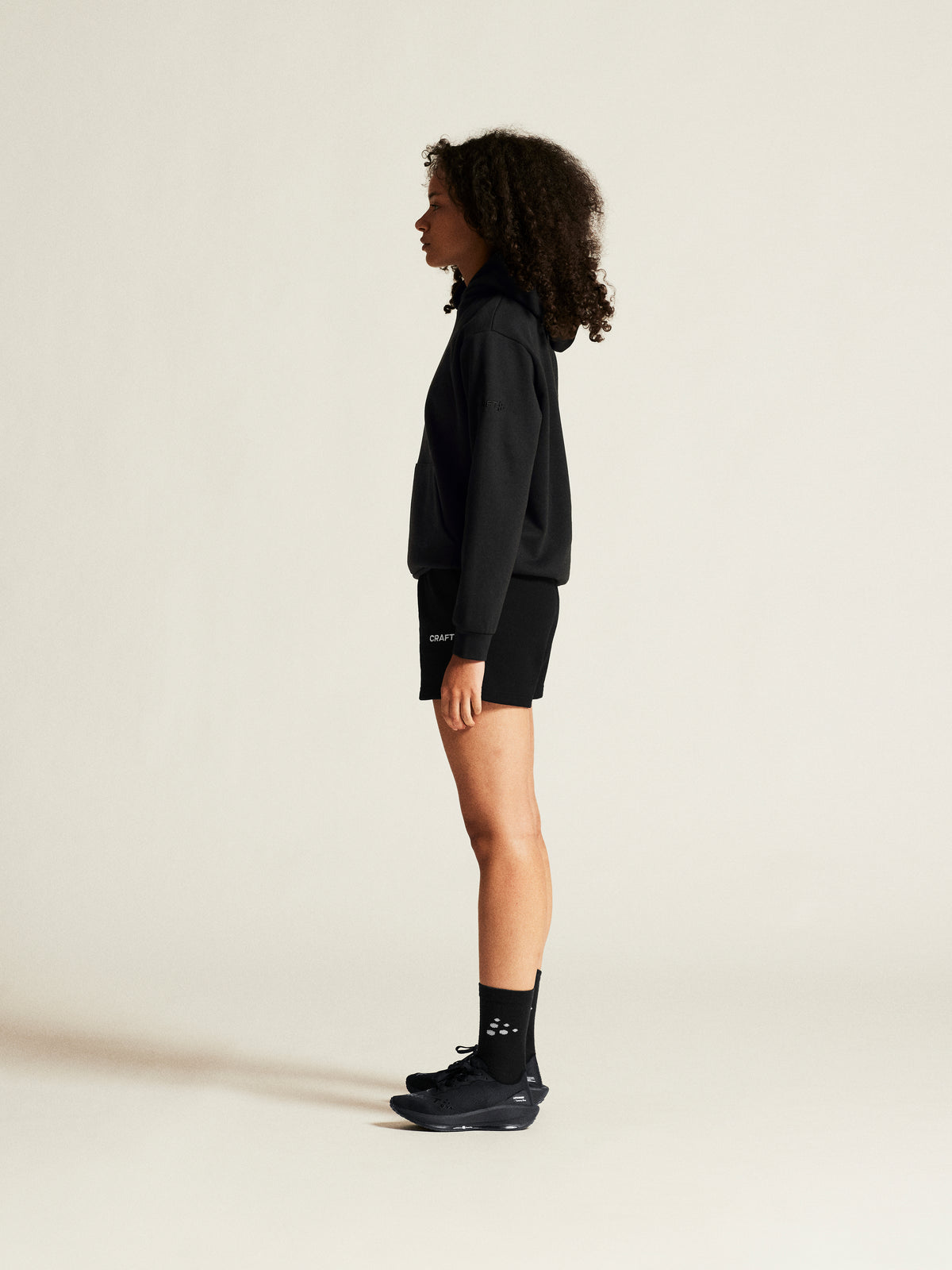 Craft Community 2.0 Hoodie Damen in Schwarz, Detailansicht