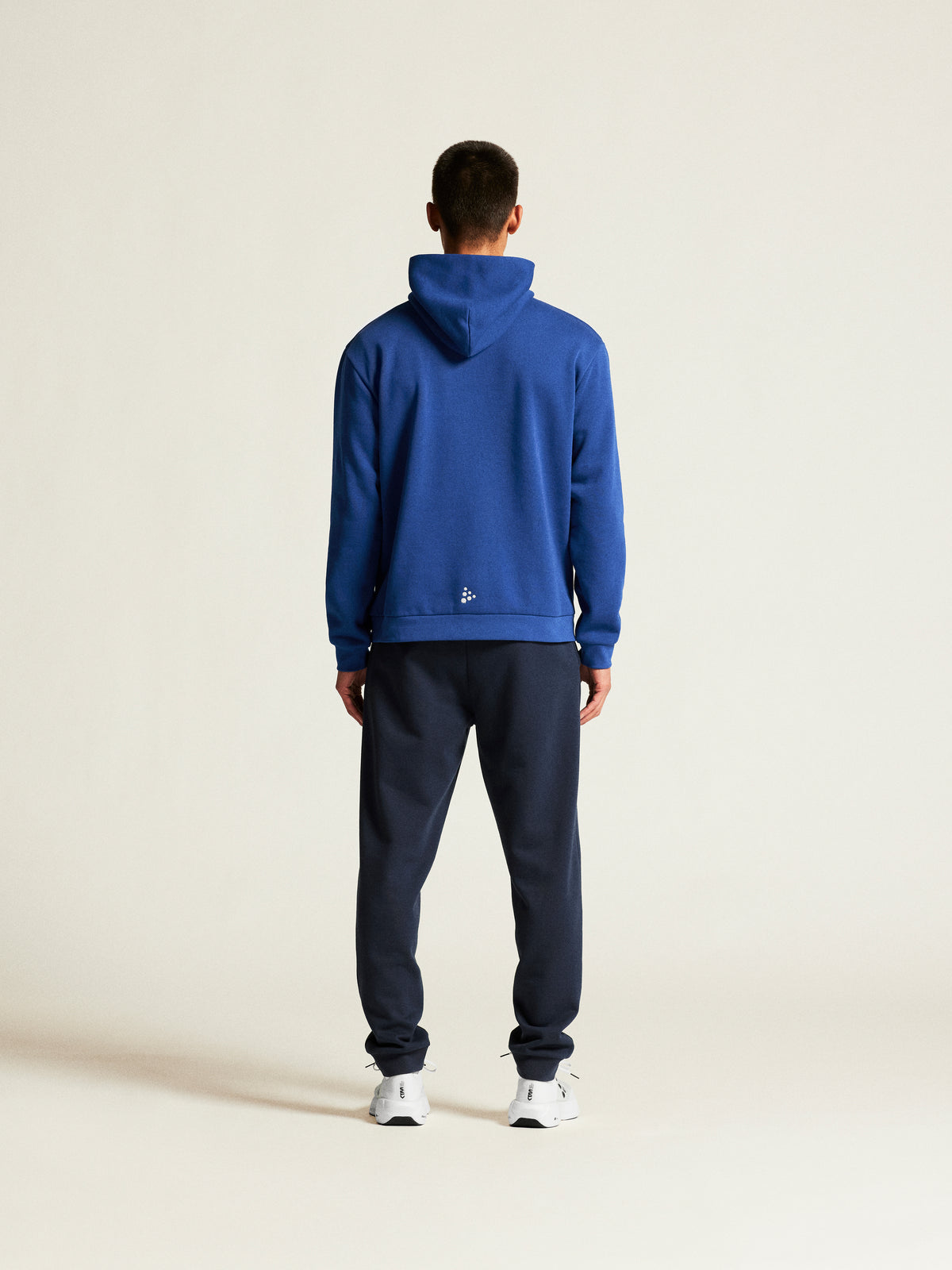 Craft Community 2.0 Logo Hoodie Herren in Kobaltblau, Detailansicht