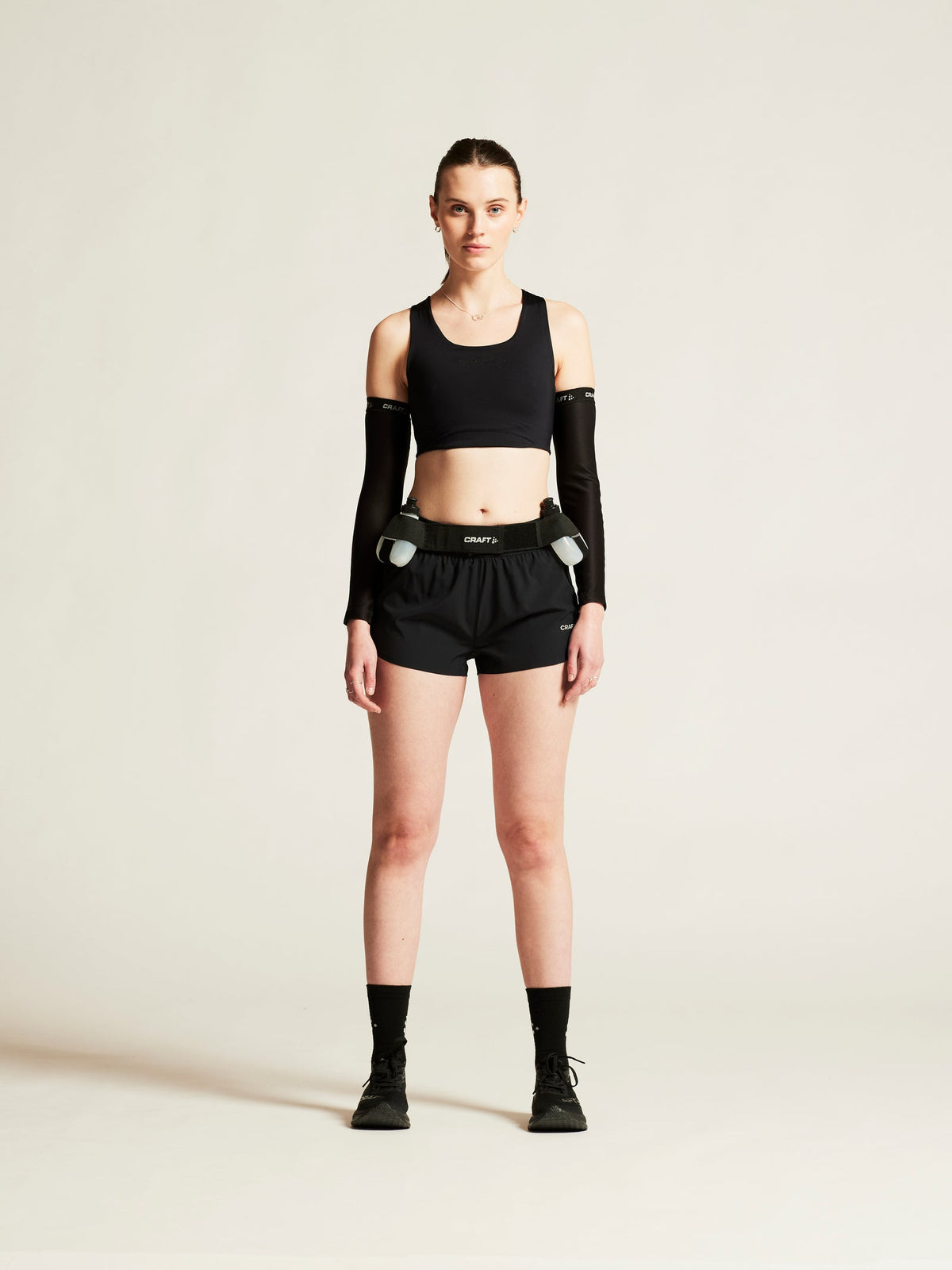 Craft ADV Essence 2" Shorts 2 Damen in Schwarz, Detailansicht