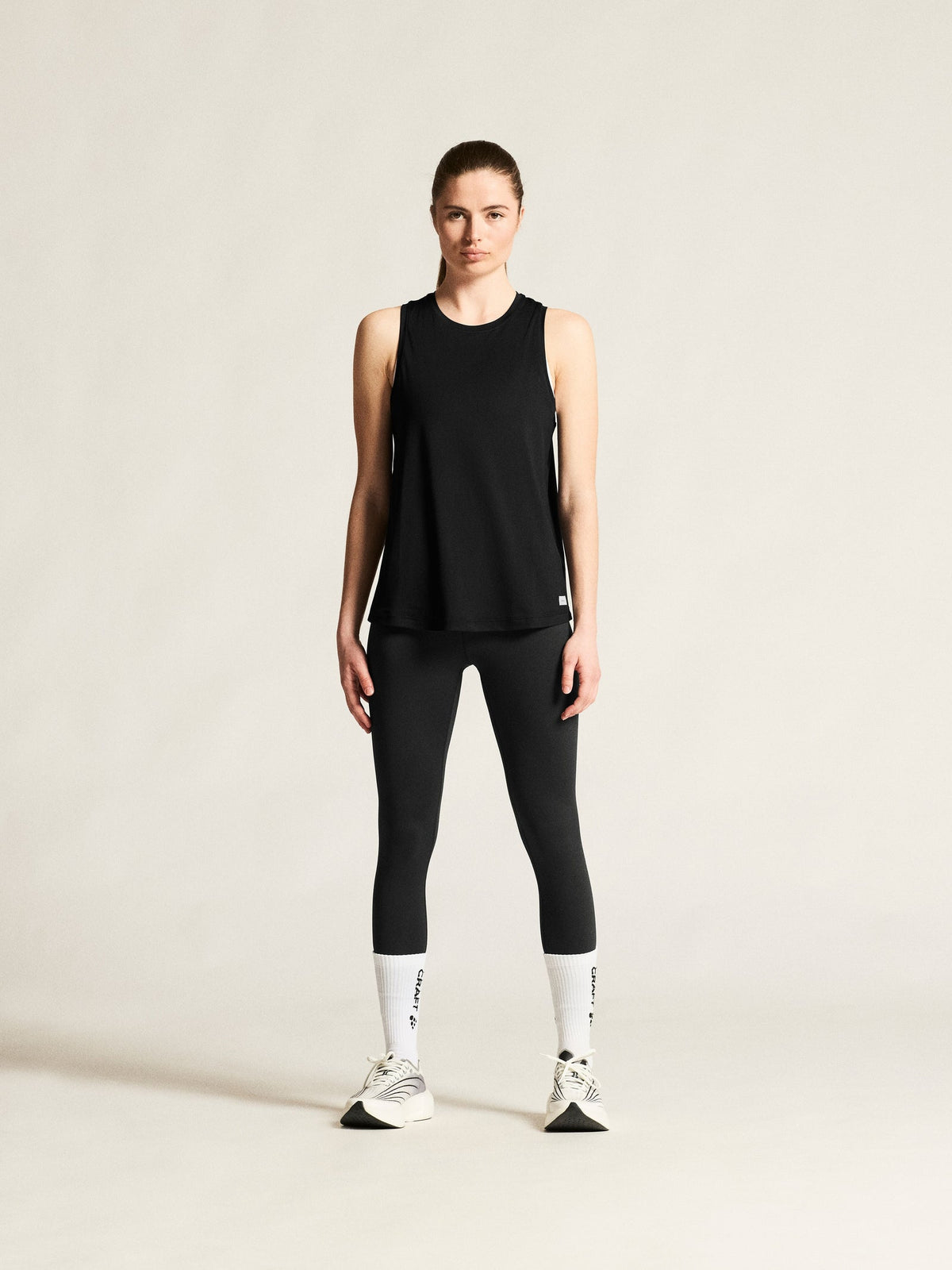 Craft Collective Singlet Damen in Schwarz, Detailansicht