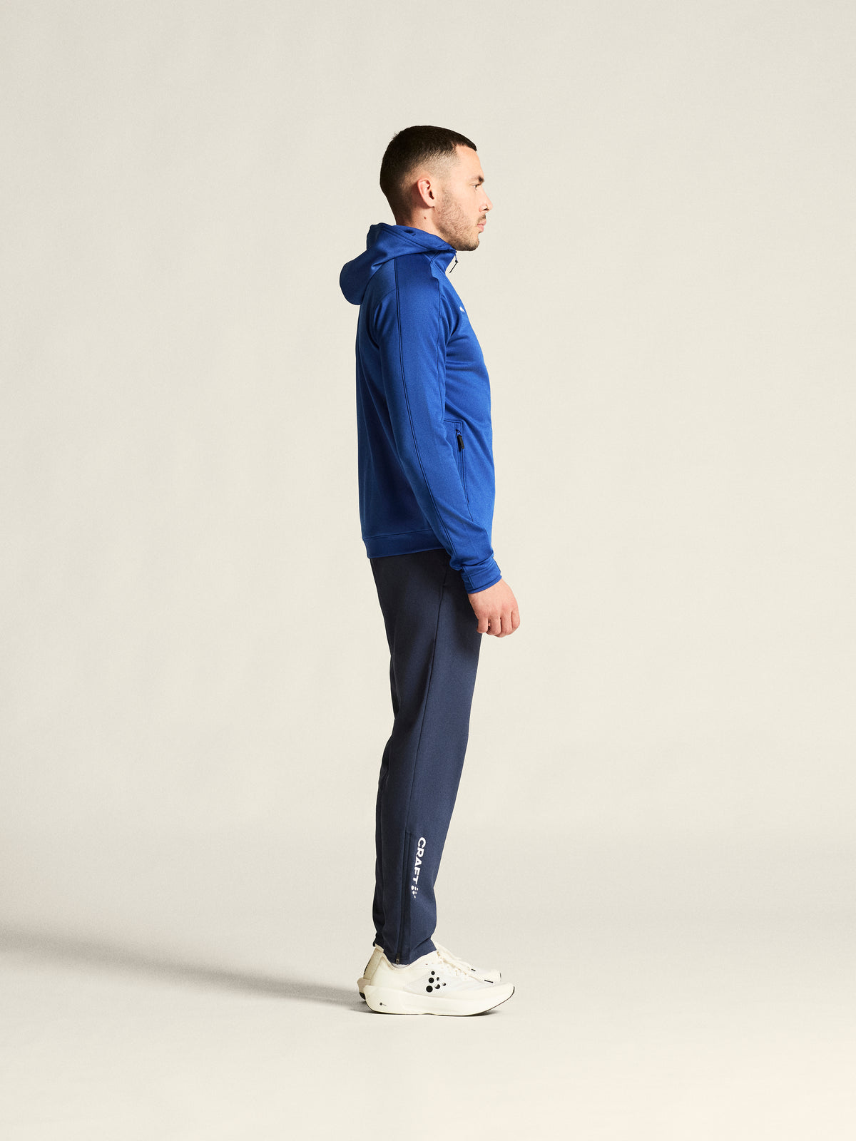 Craft Evolve 2.0 Brushed Hood Jacket Herren in Kobaltblau, Detailansicht
