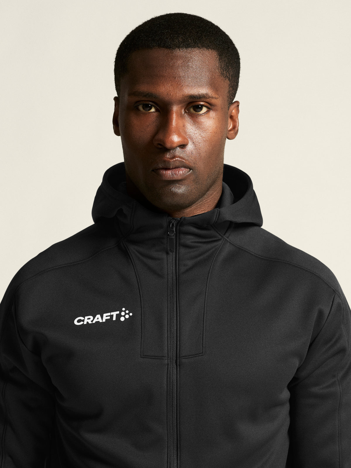 Craft Evolve 2.0 Brushed Hood Jacket Herren in Schwarz, Detailansicht