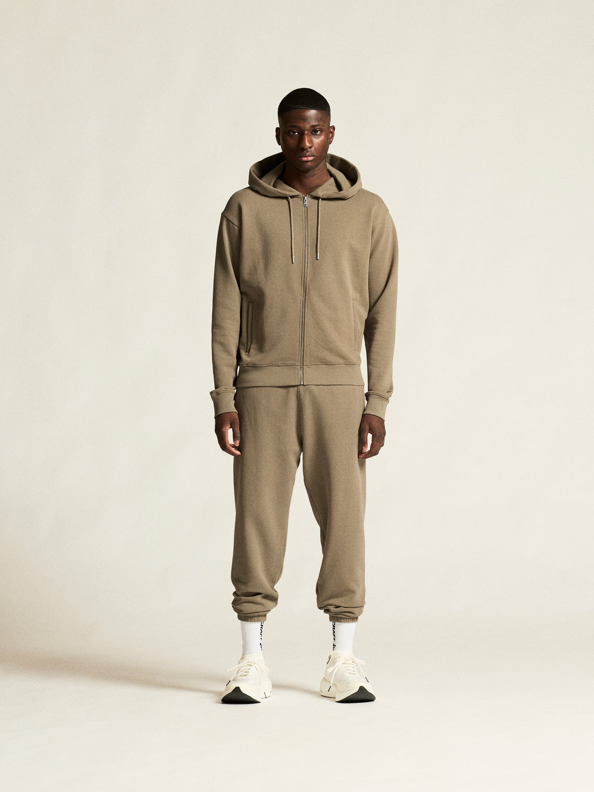 Craft Frequent Sweatpants Herren in Beige, Detailansicht