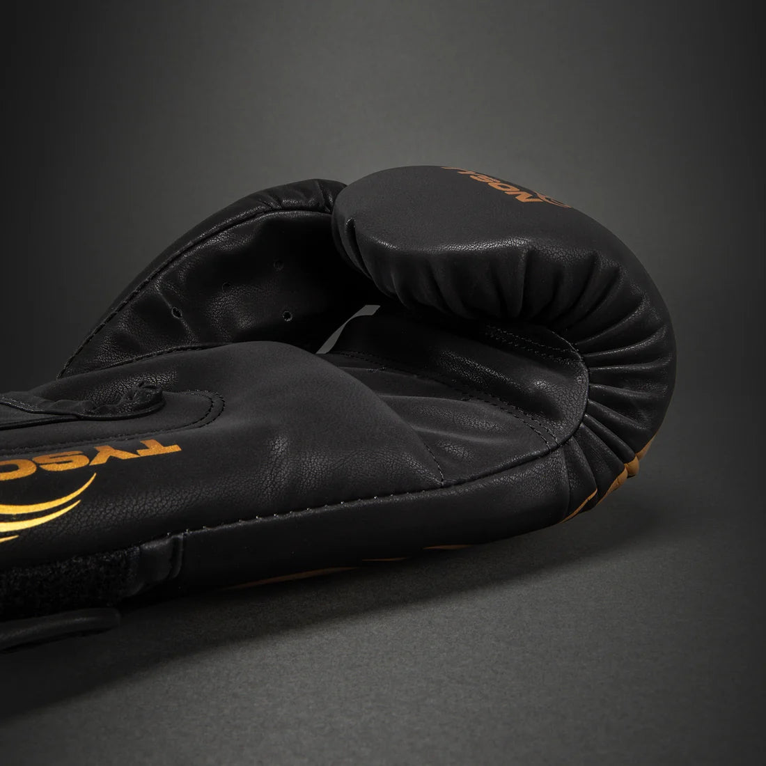 Venum x Mike Tyson Replica Boxhandschuhe, Nahaufnahme