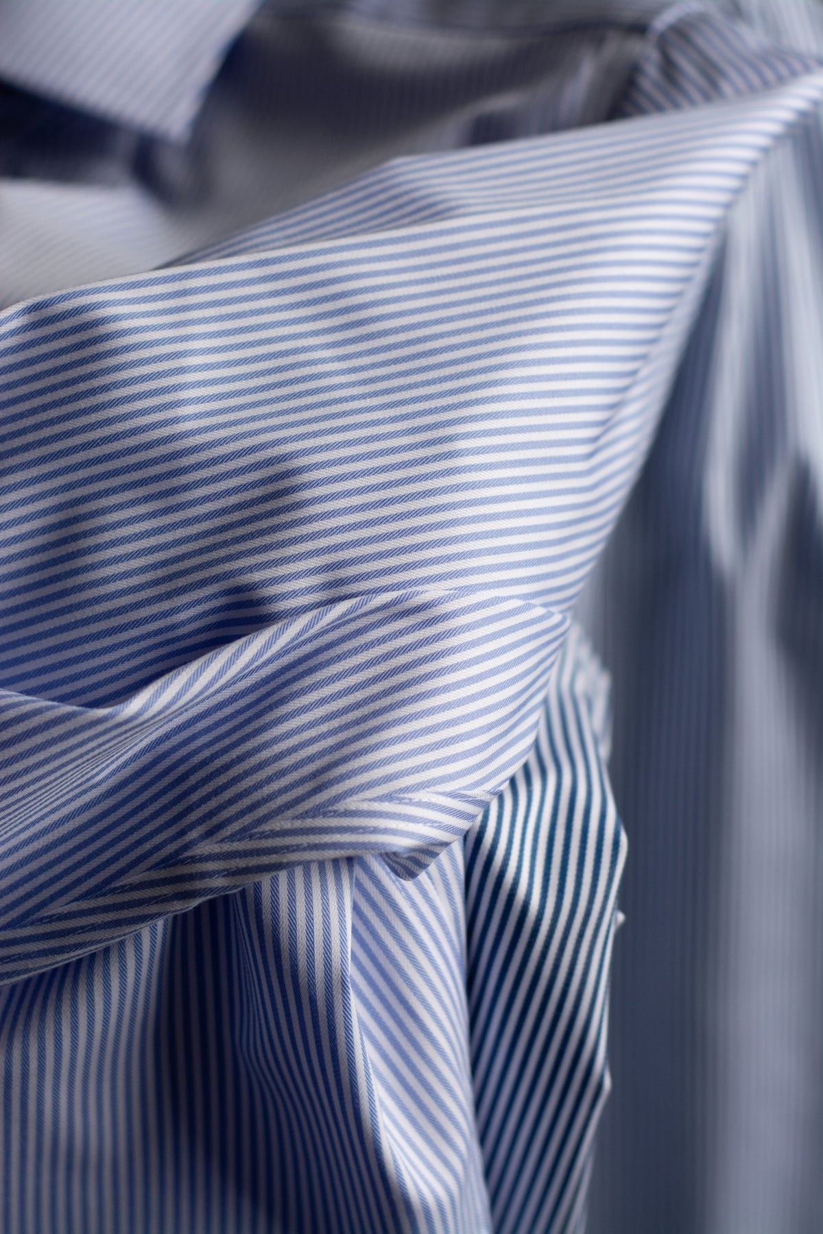 J.Harvest & Frost YB50 Twill Regular Hellblau gestreift, Detailansicht