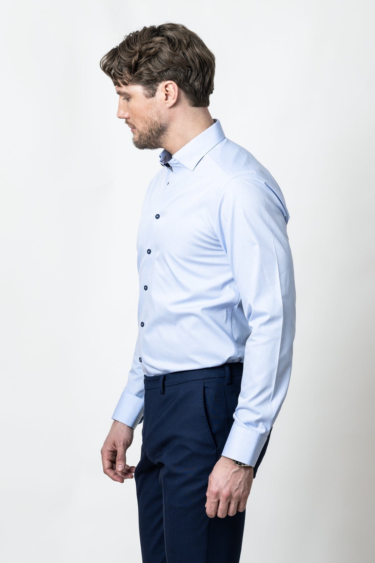 J.Harvest & Frost YB56 Twill Regular Himmelblau/Marineblau, Produktansicht