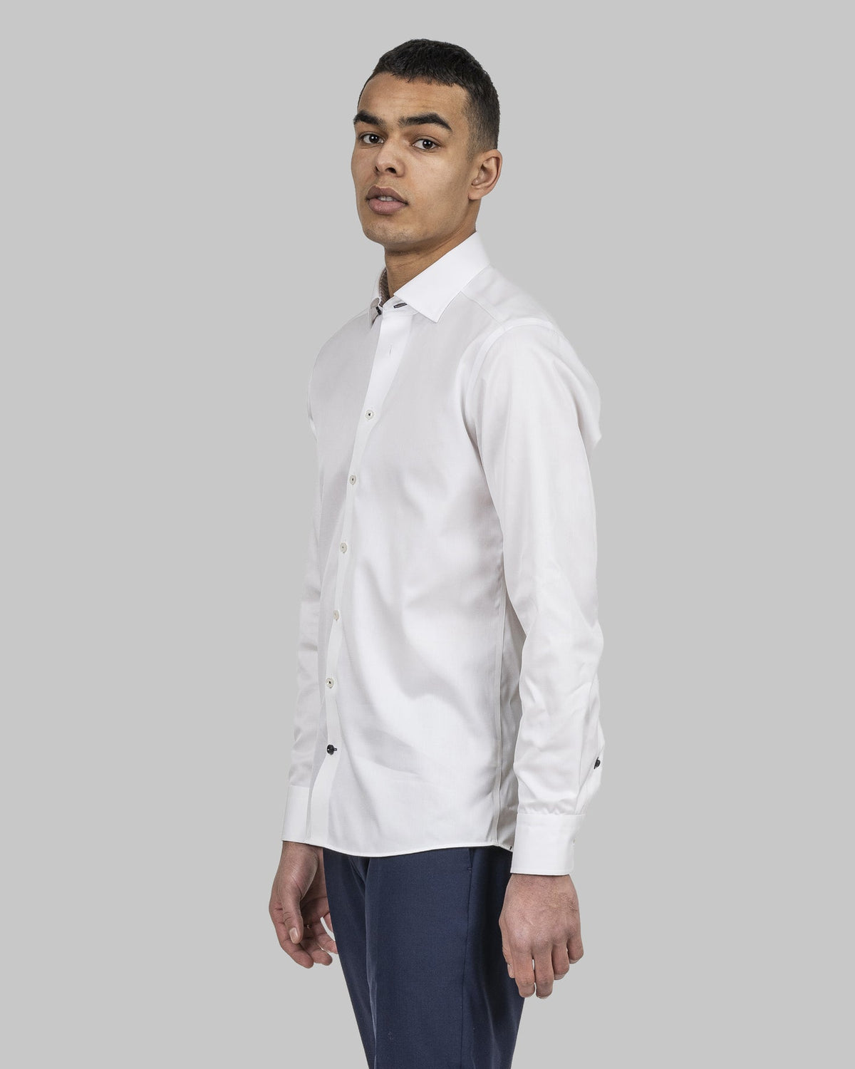J.Harvest & Frost RB122 Twill Regular Weiss, Produktansicht