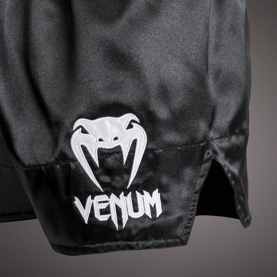 VENUM Classic Muay Thai Kickboxing Shorts KIDS