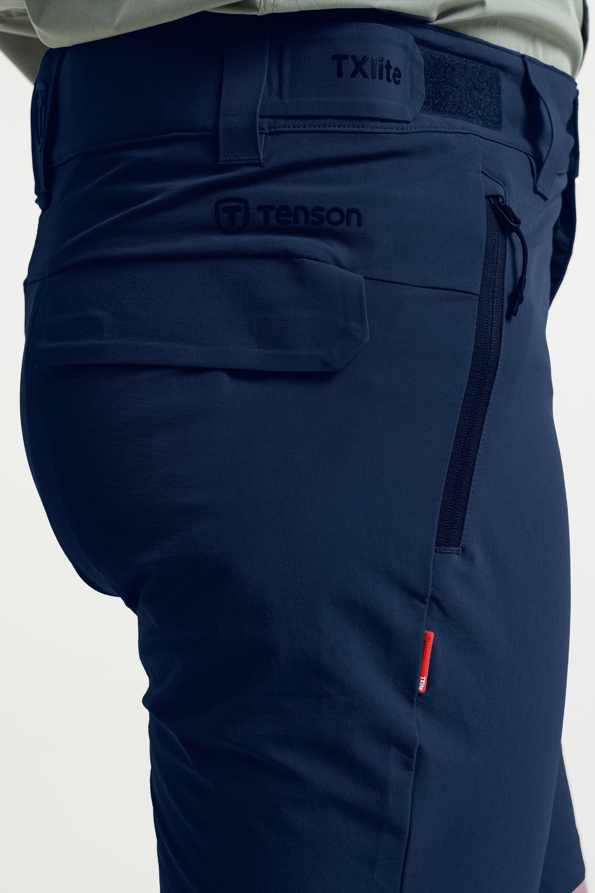 Tenson TXlite Adventure Shorts Men Dunkelmarineblau, Produktansicht