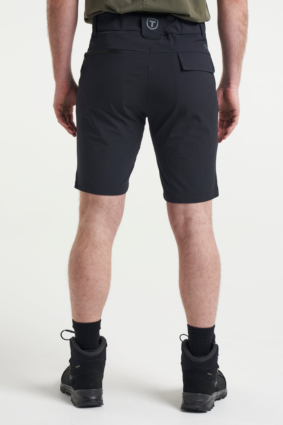 Tenson TXlite Adventure Shorts Men Schwarz, Produktansicht