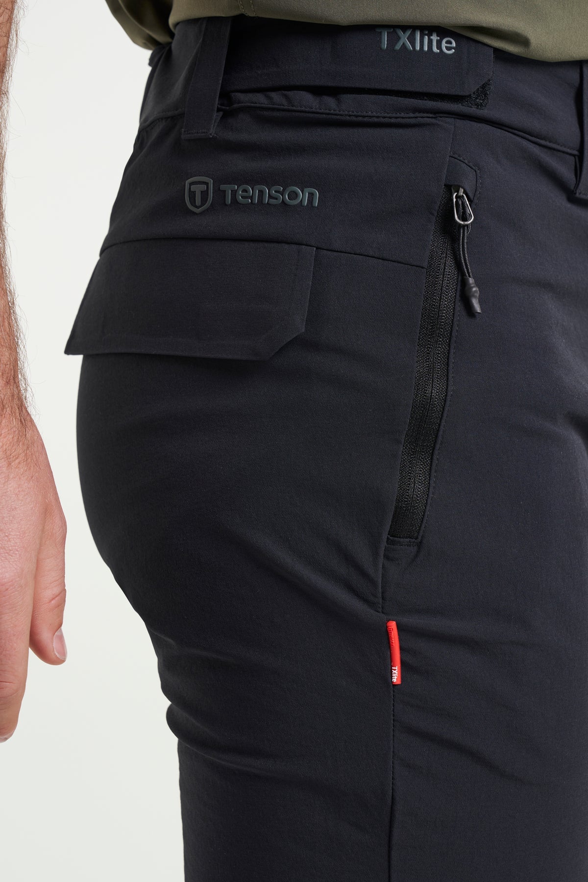 Tenson TXlite Adventure Shorts Men Schwarz, Produktansicht