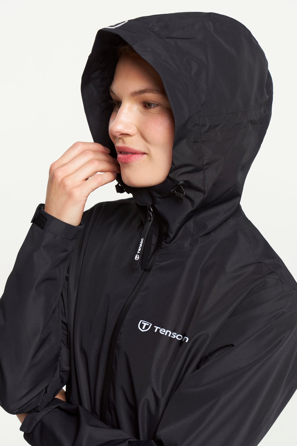 Tenson Winga Rain Jacket Women Schwarz, Produktansicht