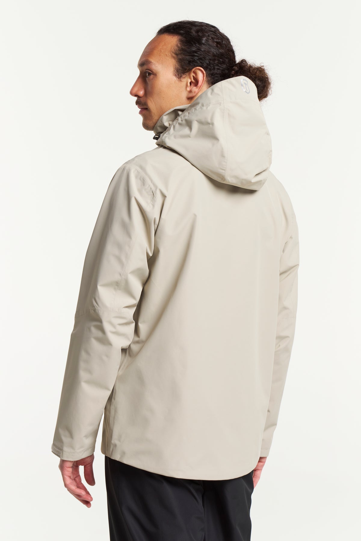 Tenson Winga Rain Jacket Men Sand, Rückansicht