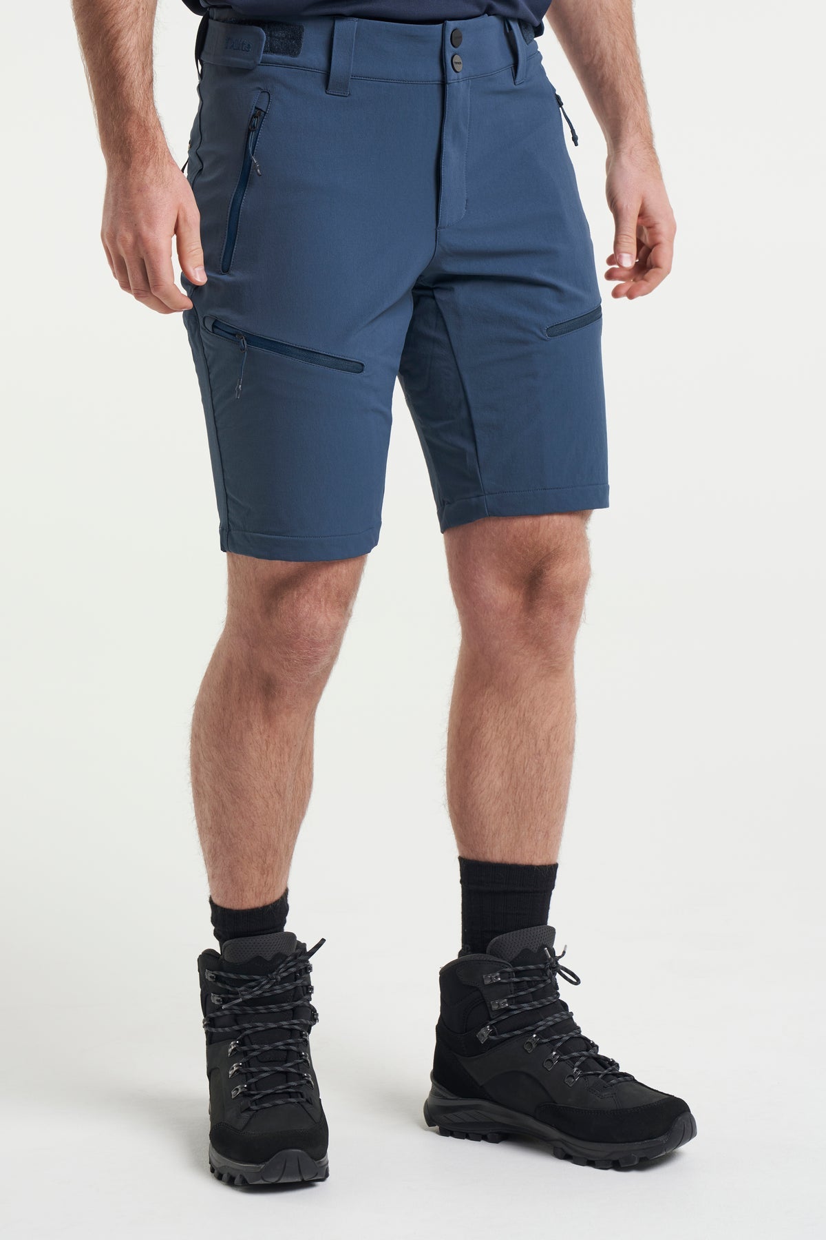 Tenson TXlite Flex Shorts Men Dunkelblau, Produktansicht
