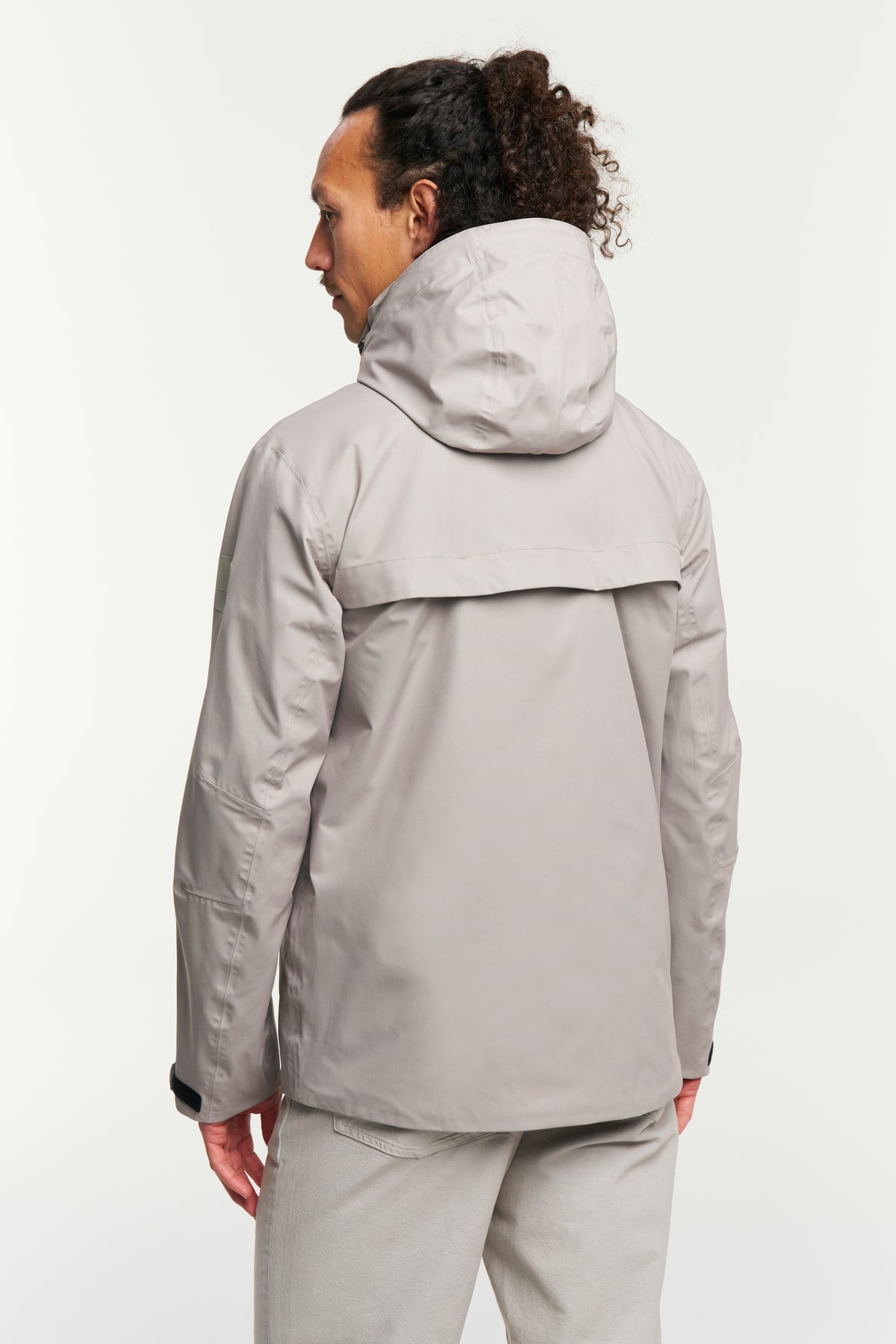 Tenson Cloudburst Jacket Men Beige, Rückansicht