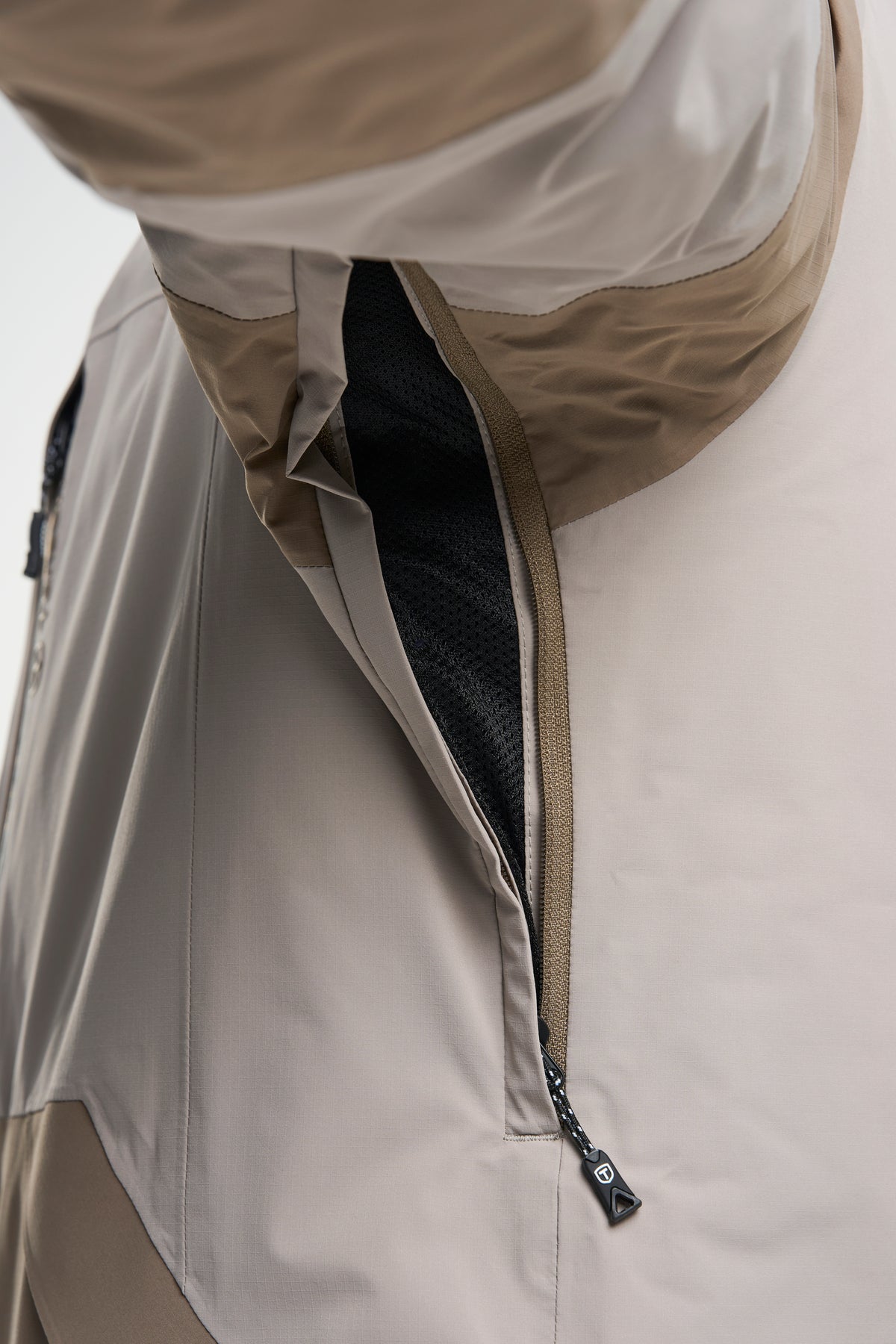 Tenson Aero XX Ski Jacket Men Taupe, Produktansicht
