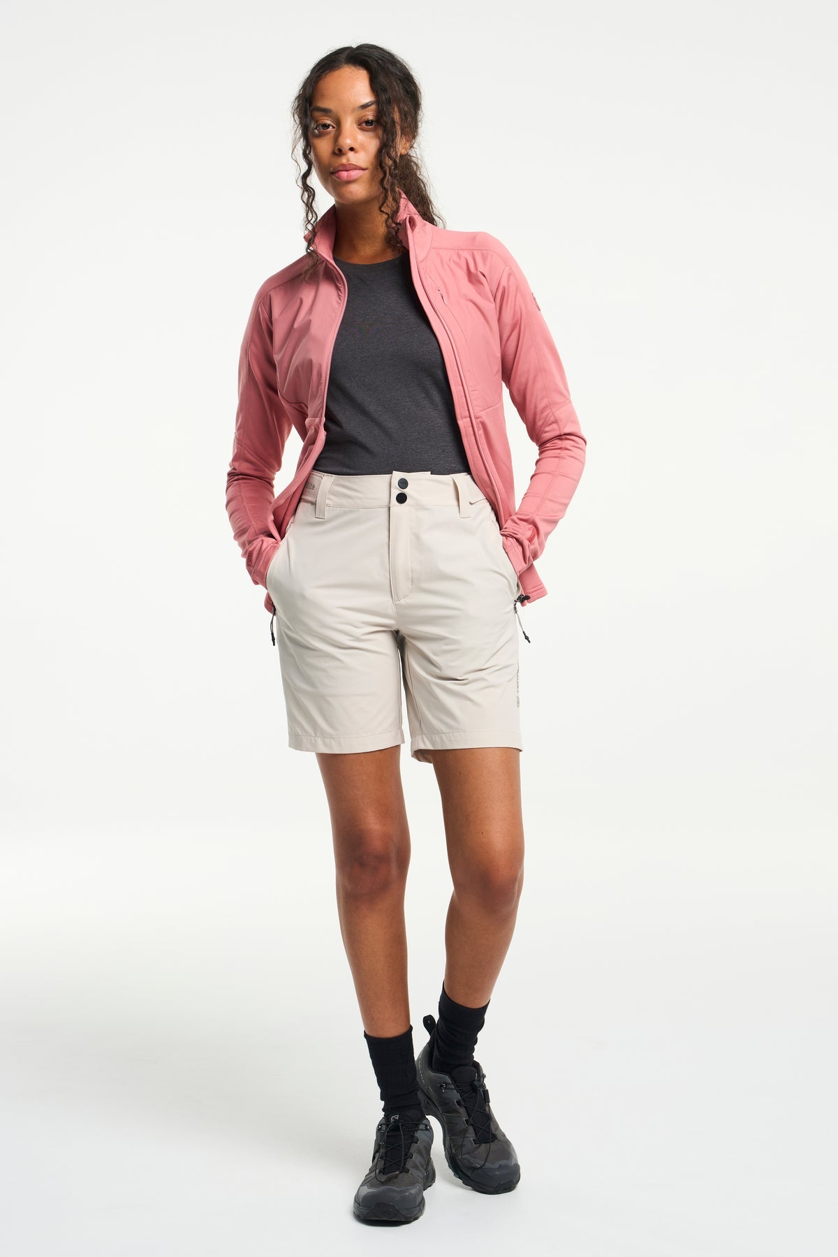 Tenson TXlite Stretch Shorts Women Sand, Produktansicht