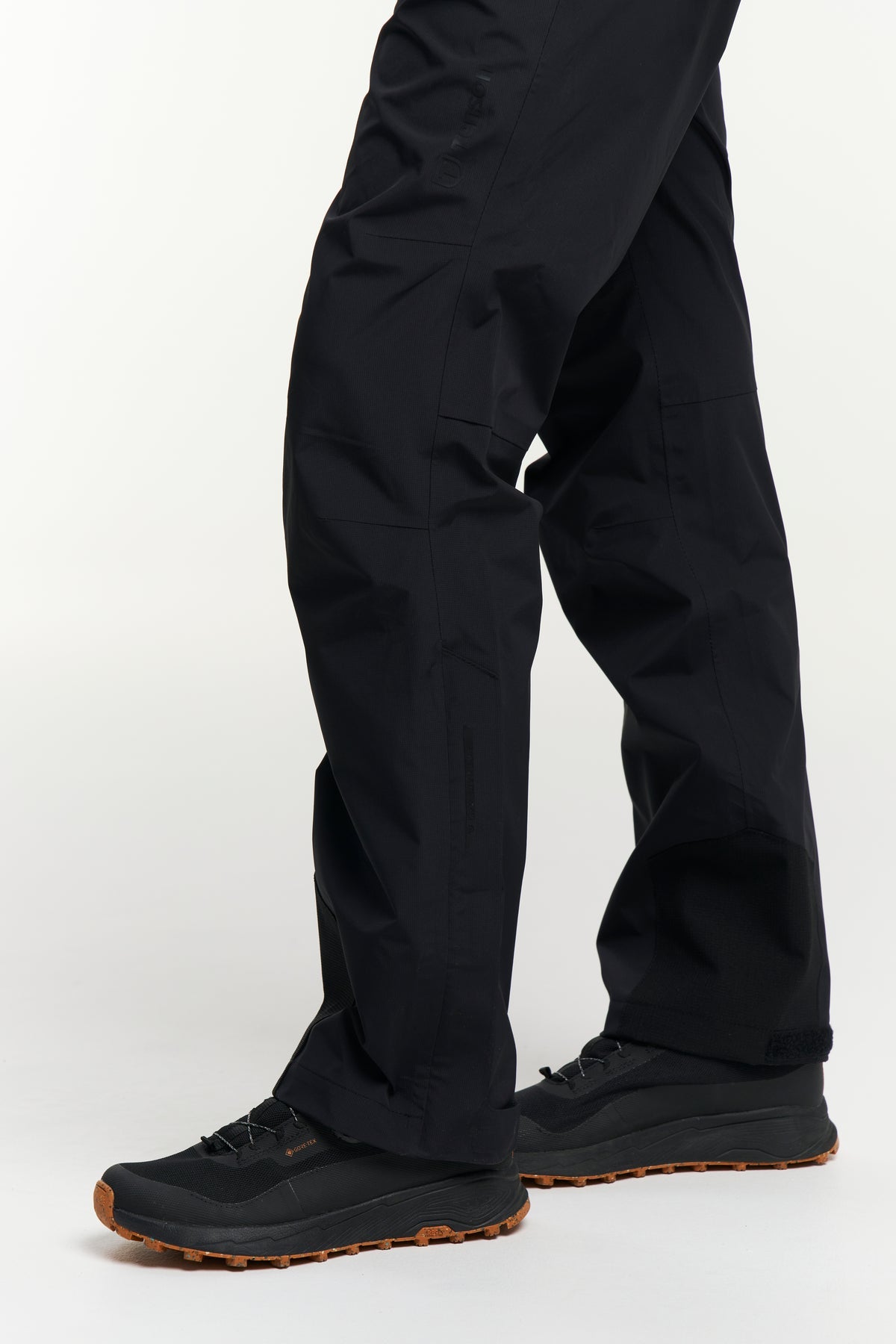 Tenson TXlite Scalloway Pants Women Schwarz, Produktansicht