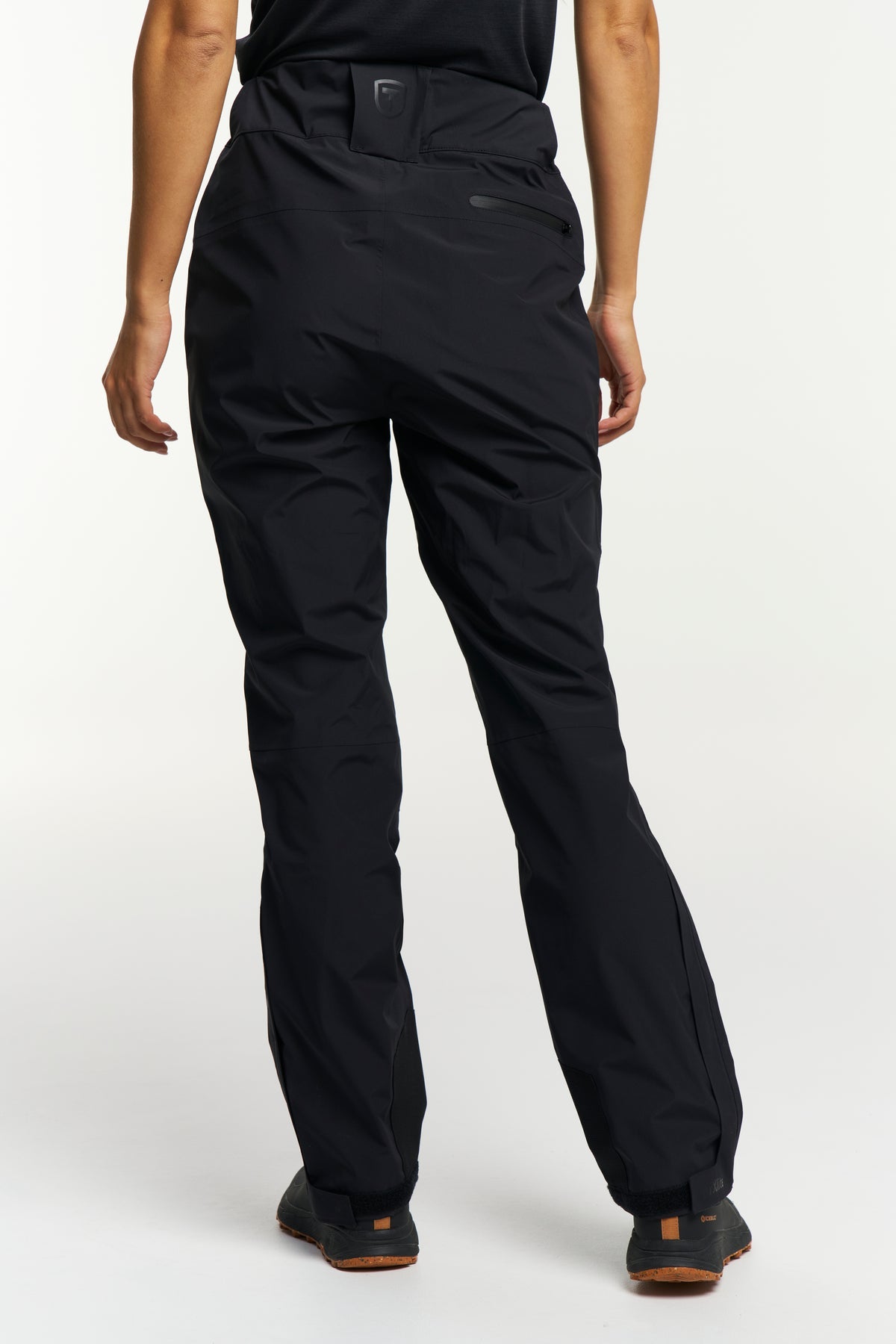 Tenson TXlite Scalloway Pants Women Schwarz, Produktansicht