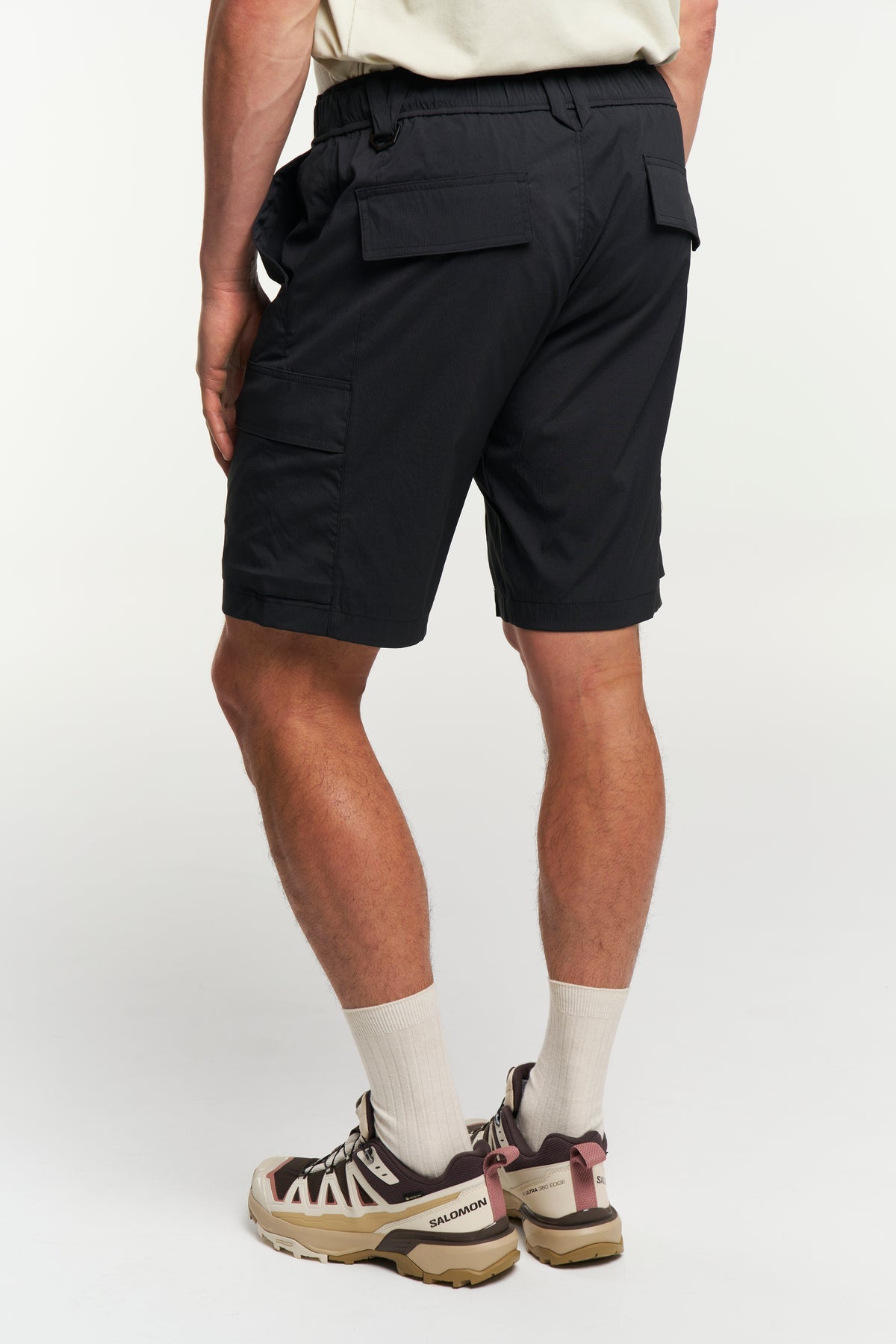 Tenson Camper Cargo Shorts Men Schwarz, Rückansicht