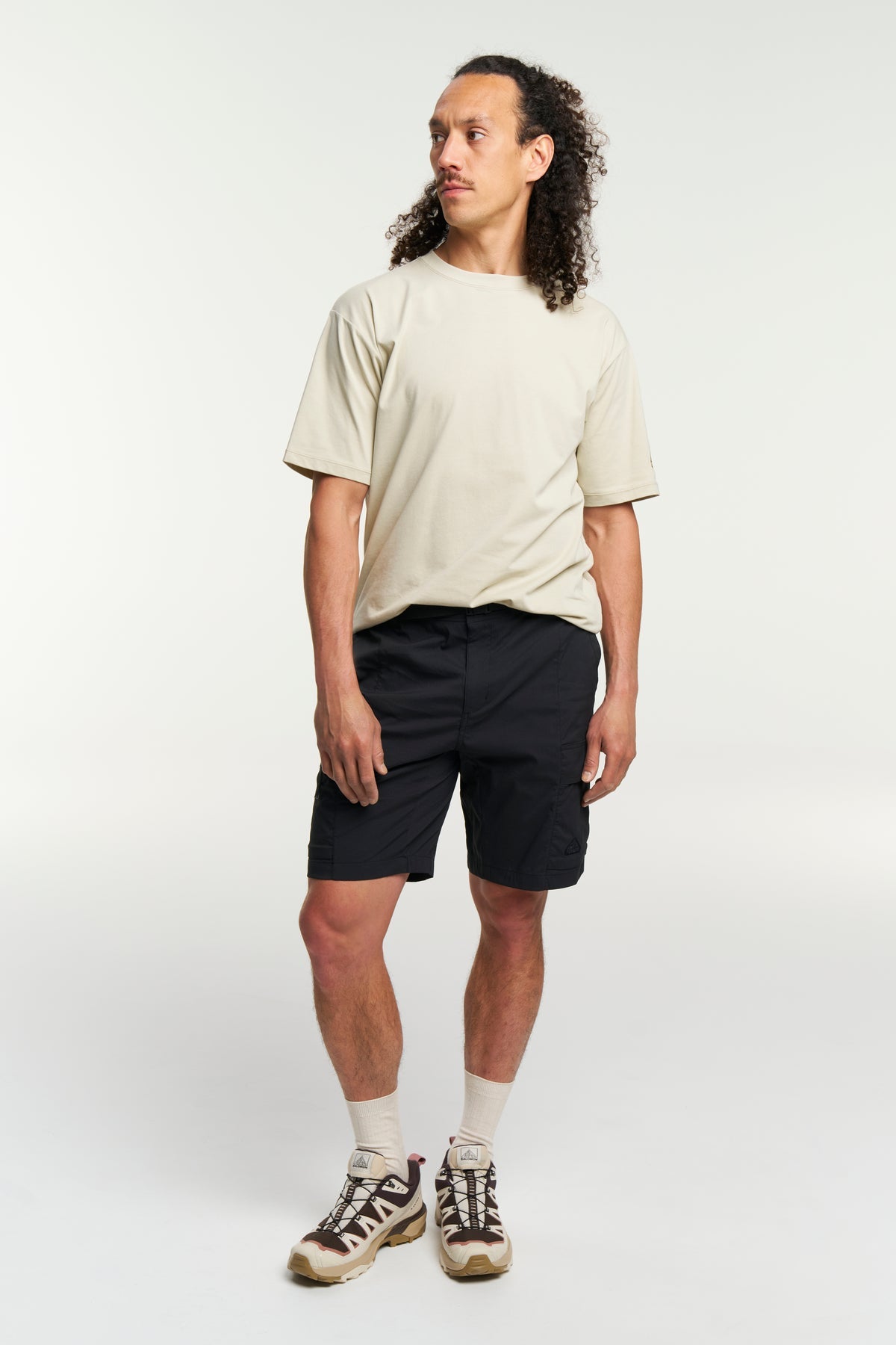 Tenson Camper Cargo Shorts Men Schwarz, Produktansicht