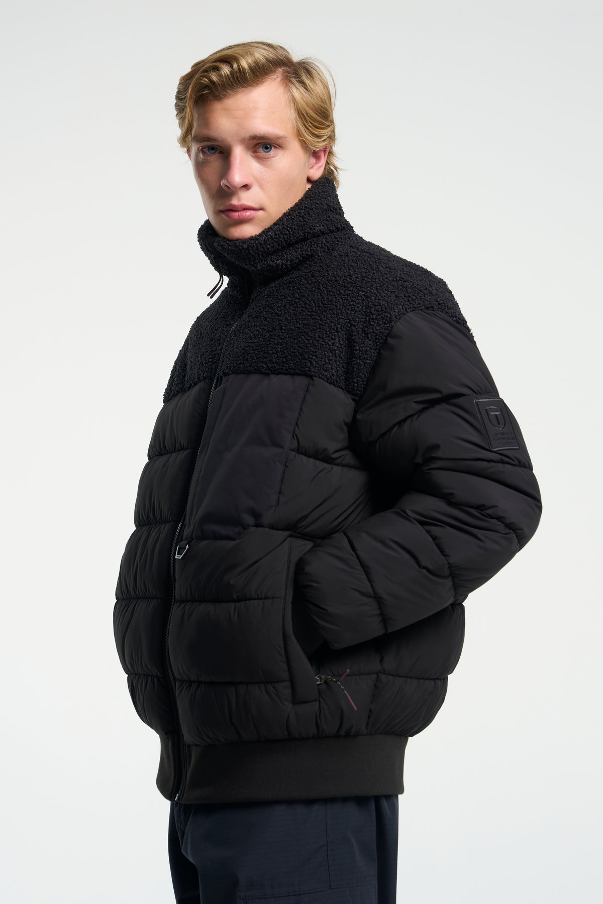 Tenson Kenun Hybrid Jacket Men Schwarz, Produktansicht